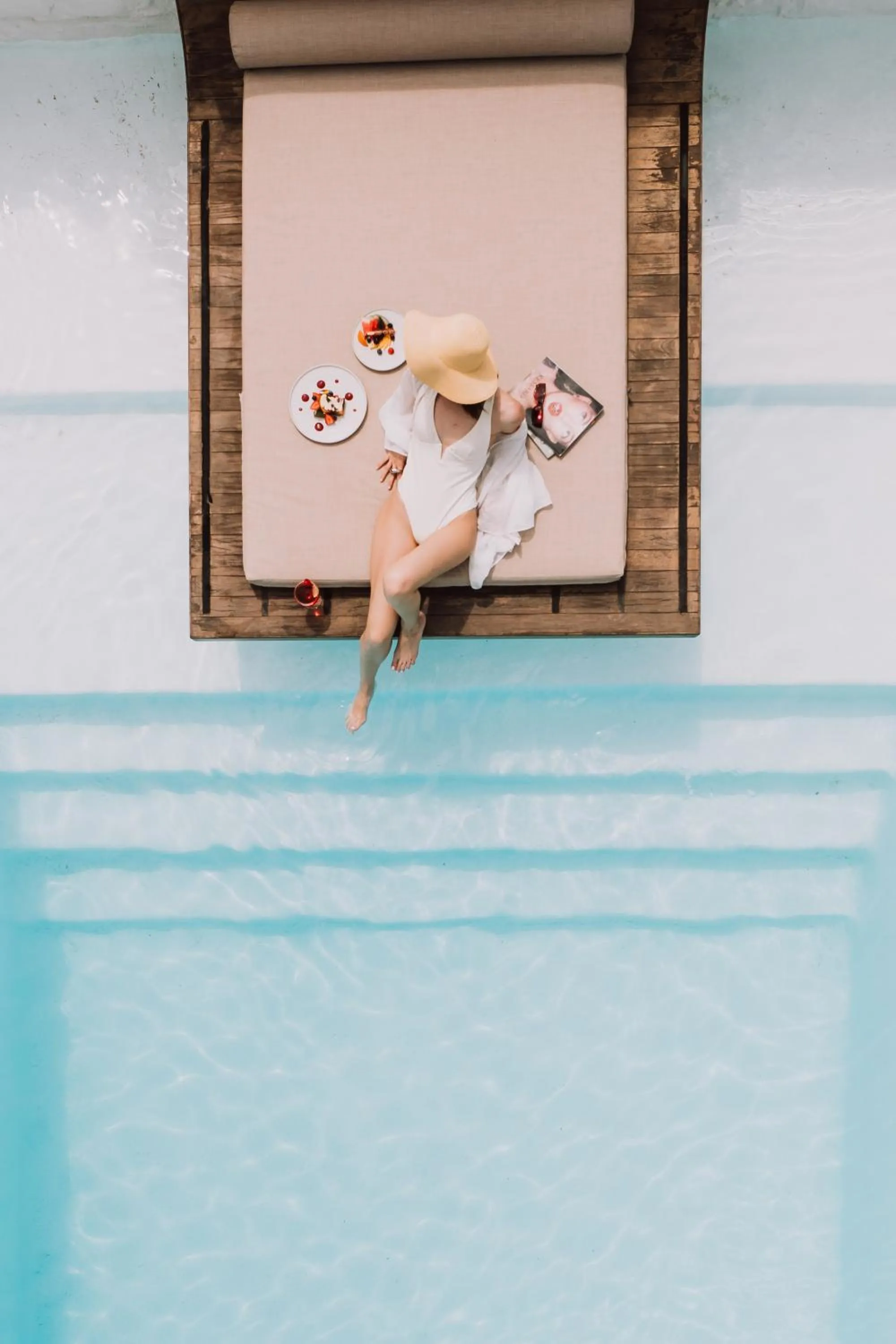 Swimming pool in Mykonos Earth Suites