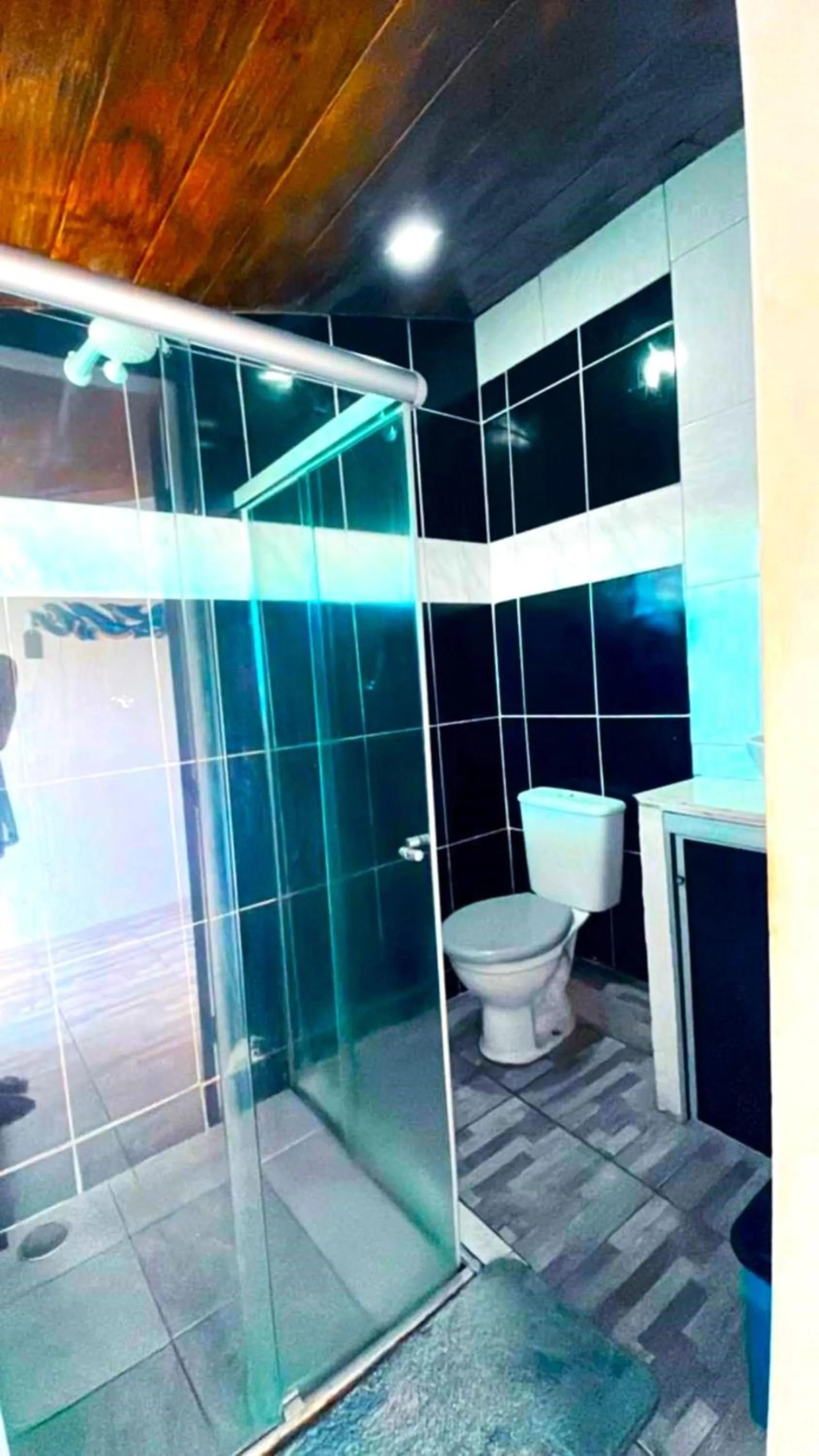 Bathroom in Pousada Portal dos Golfinhos