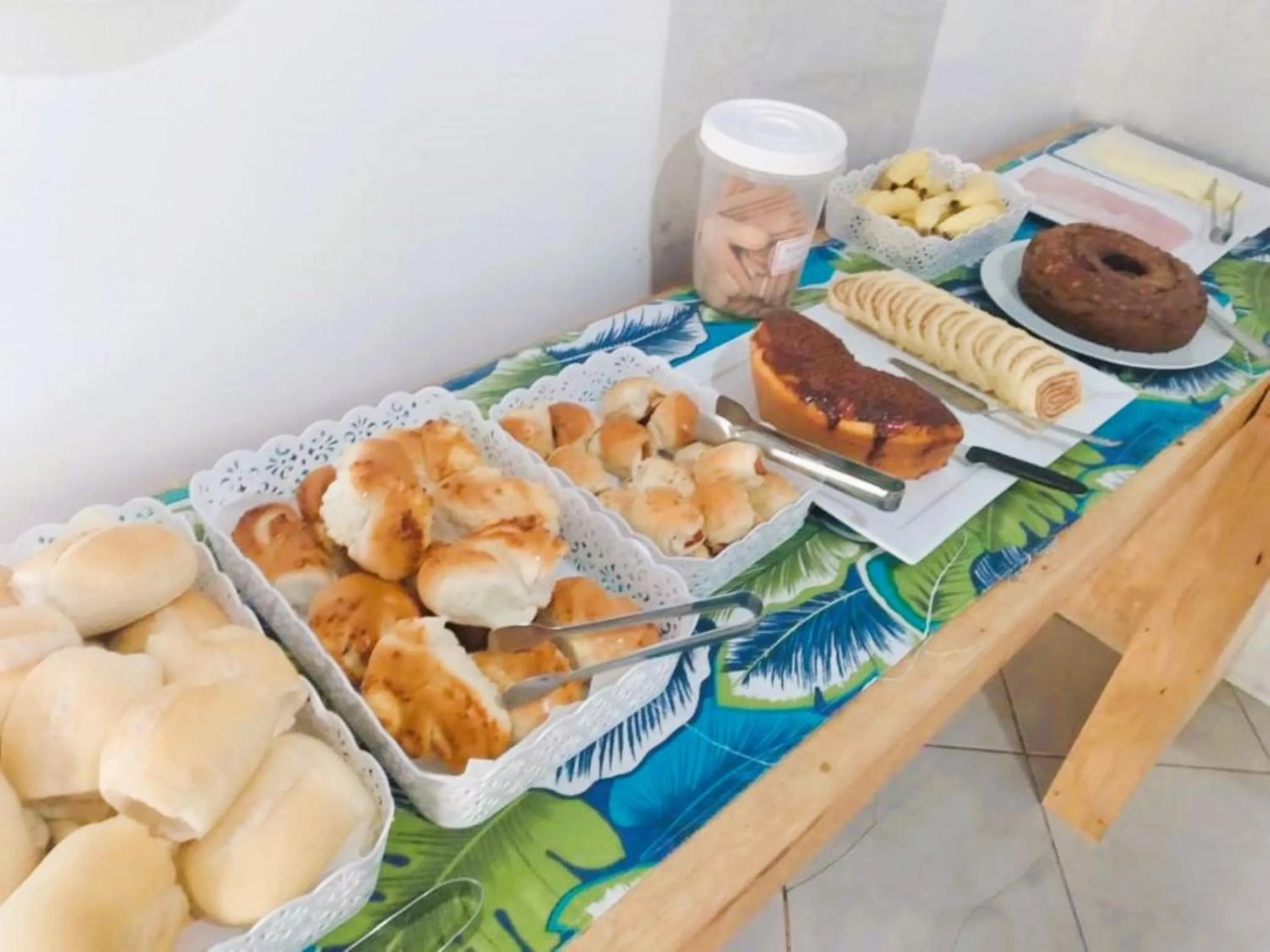 Breakfast in Pousada Portal dos Golfinhos