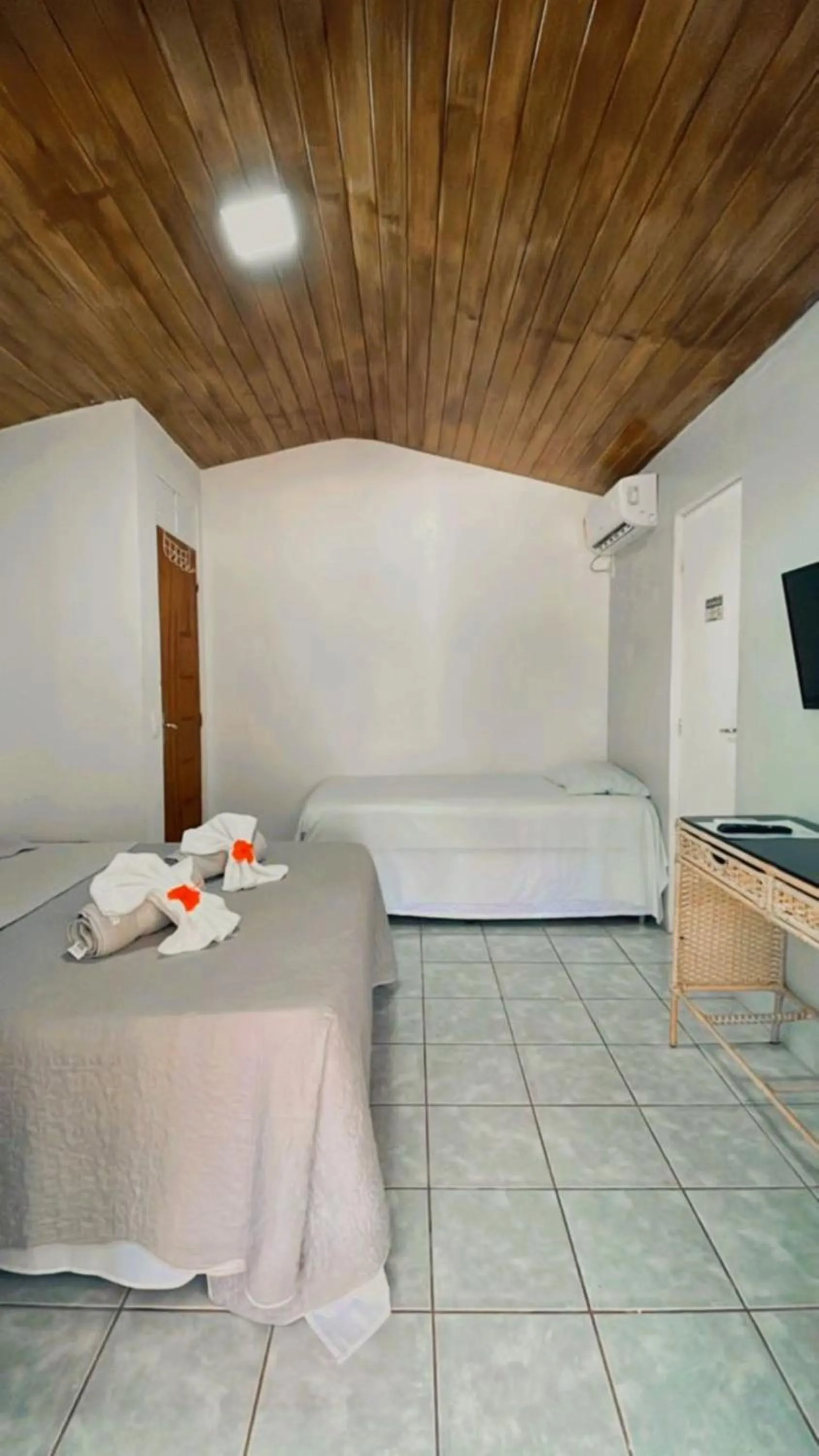 Bedroom, Bed in Pousada Portal dos Golfinhos