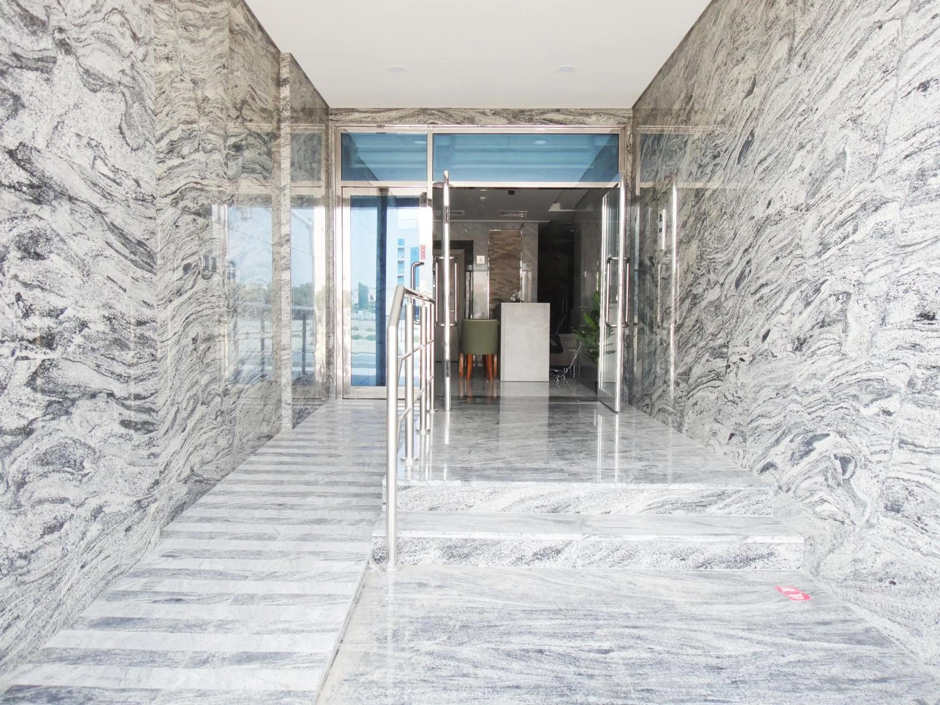 Facade/entrance in Warsan Star Residence - Home Stay