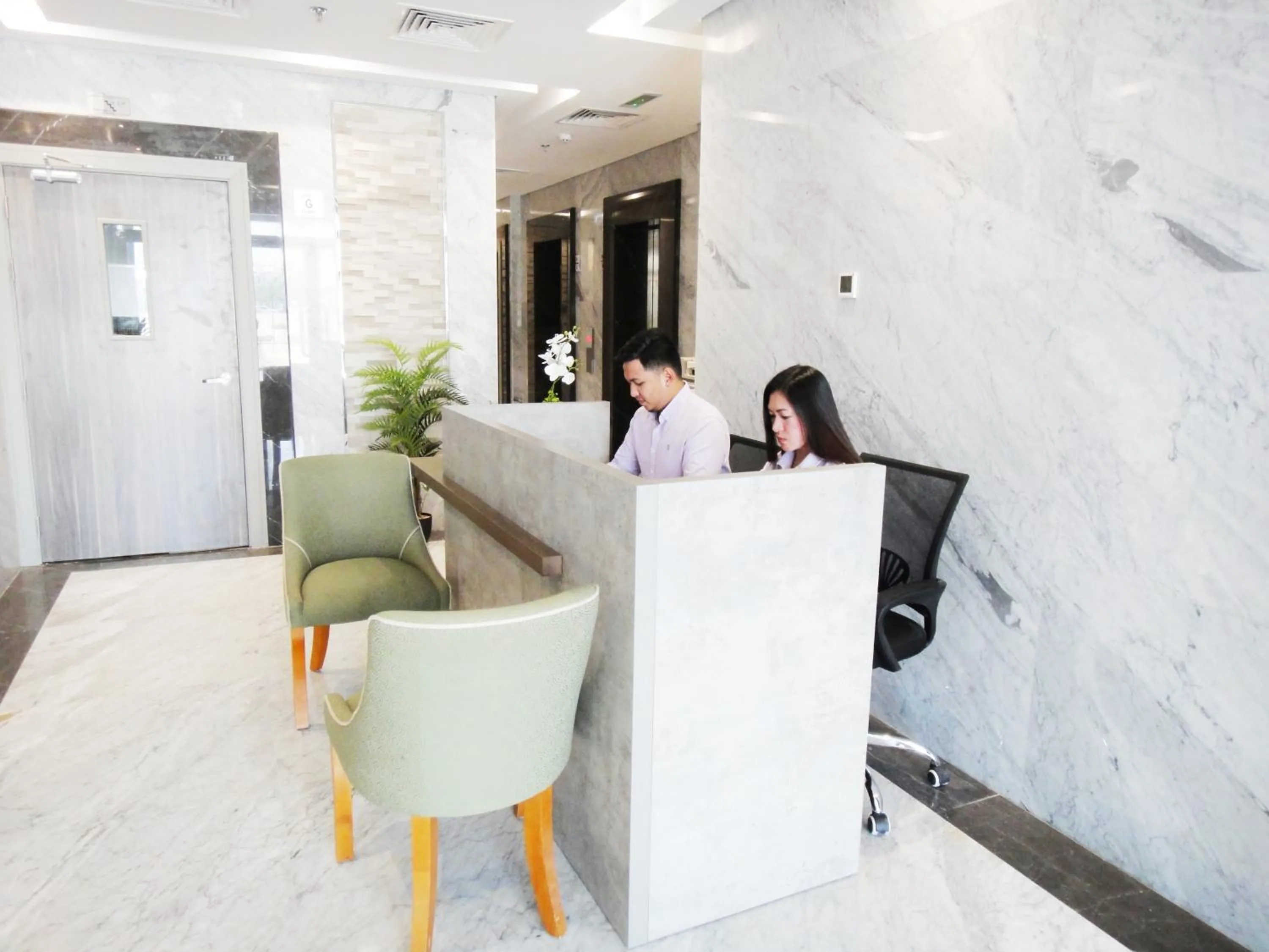 Staff in Warsan Star Residence - Home Stay