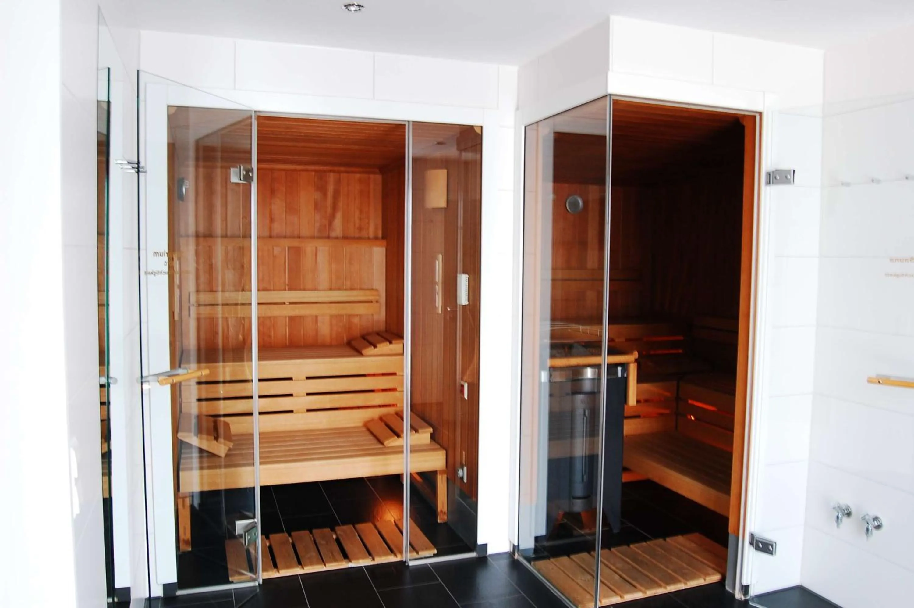 Spa and wellness centre/facilities in Privathotel alte mühle Wolfsburg-Weyhausen