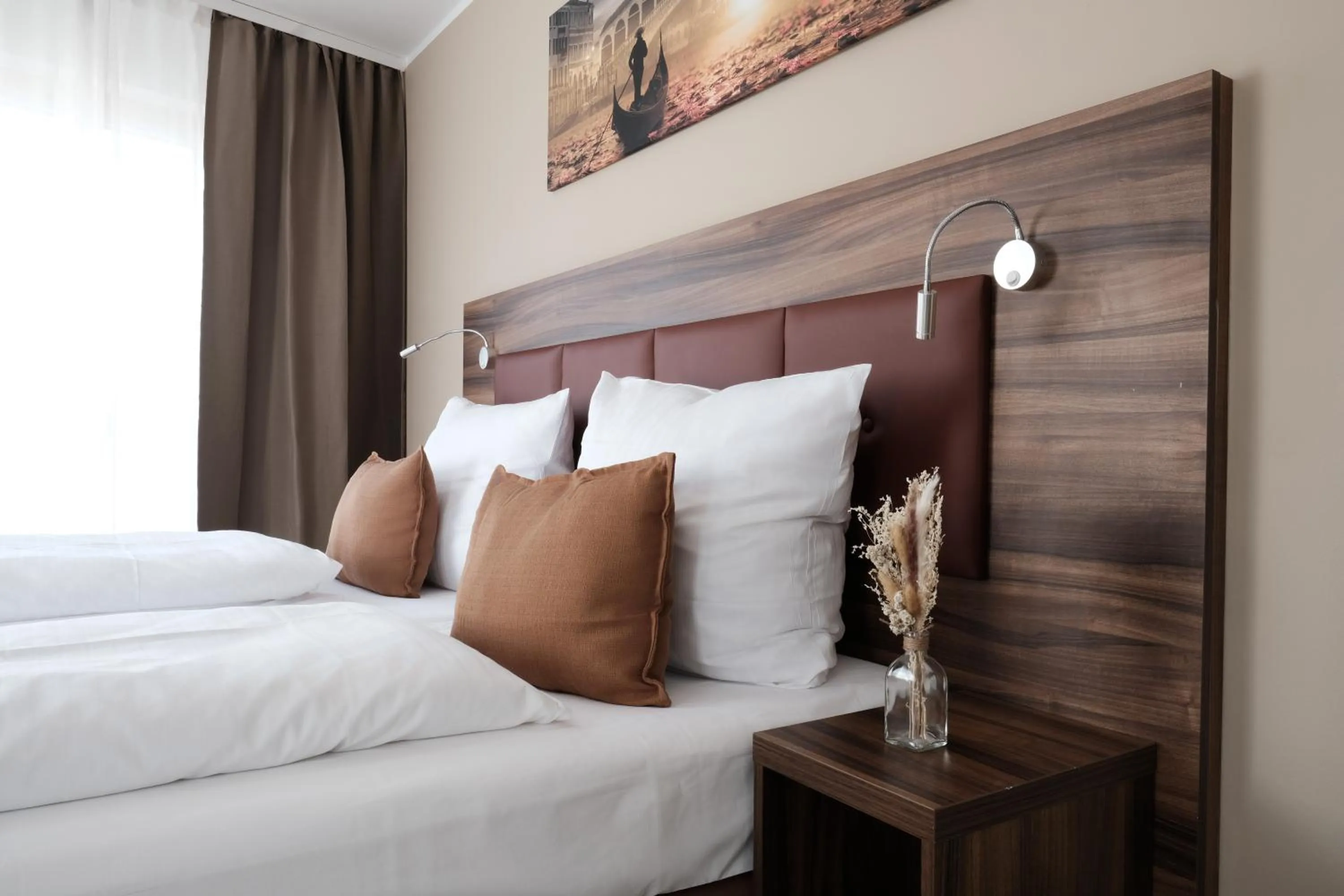 Bed in the sQuare hotel