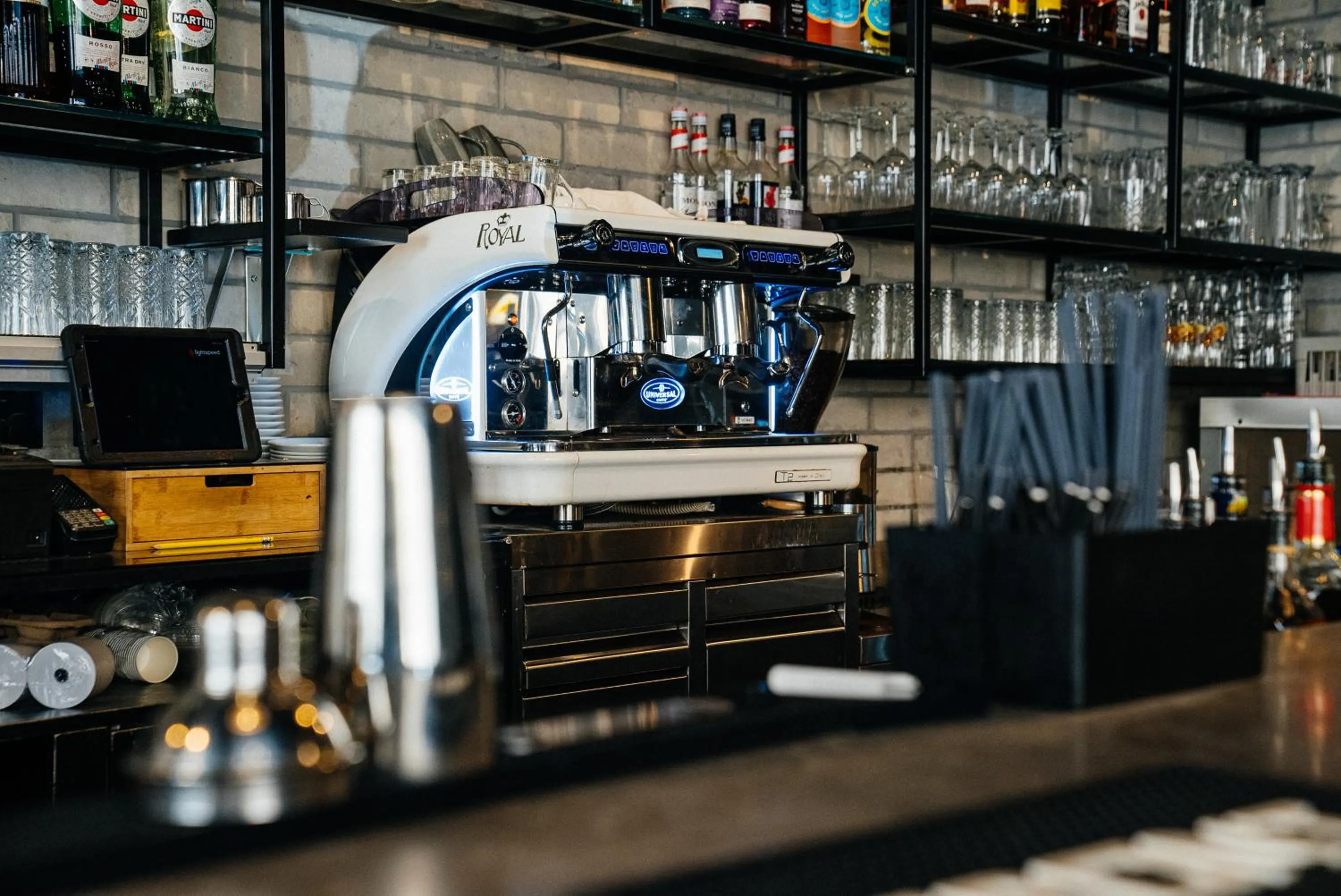 Restaurant/places to eat in Block