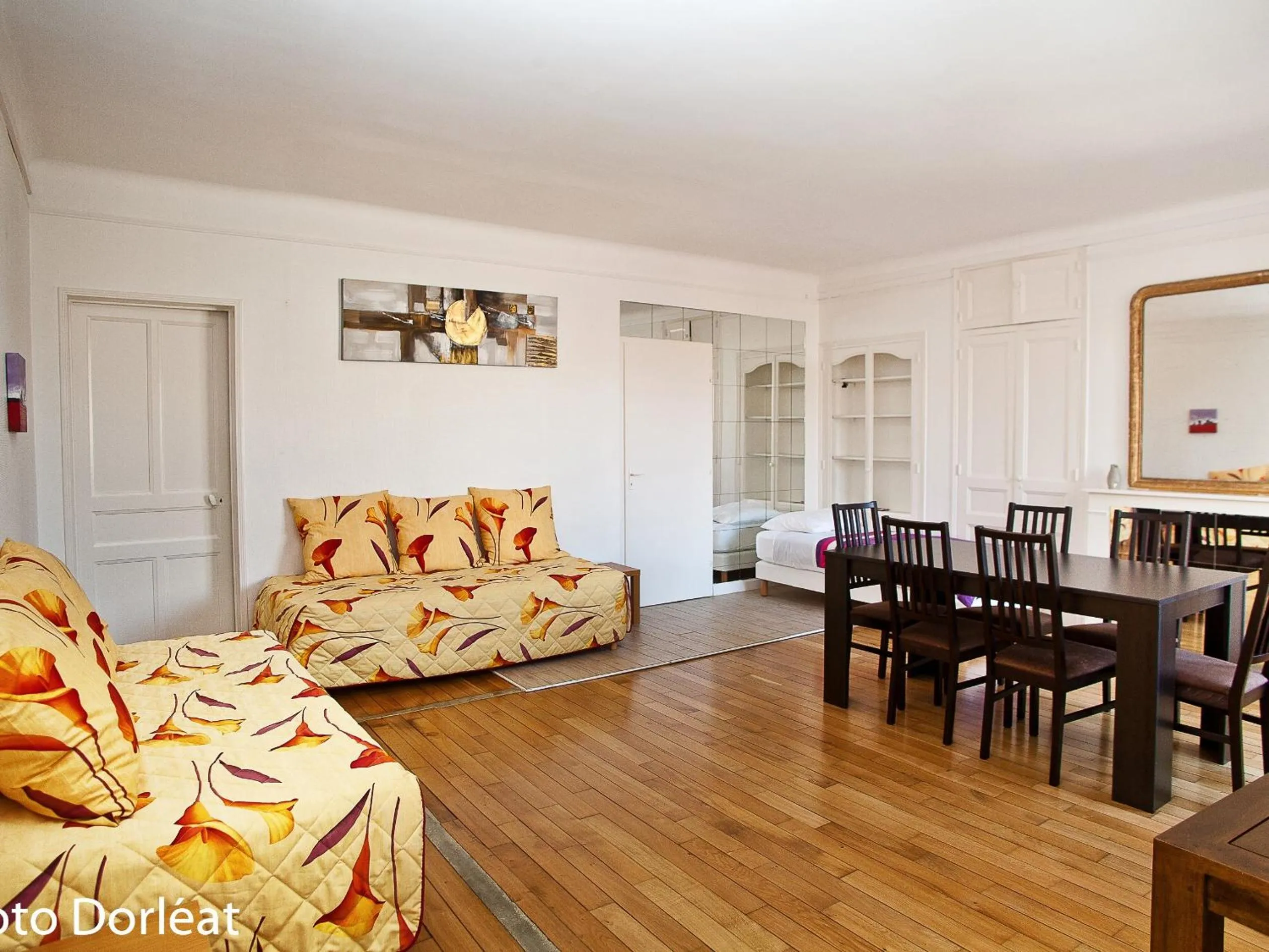 Living room in ApartHotel François 1er - 16ème