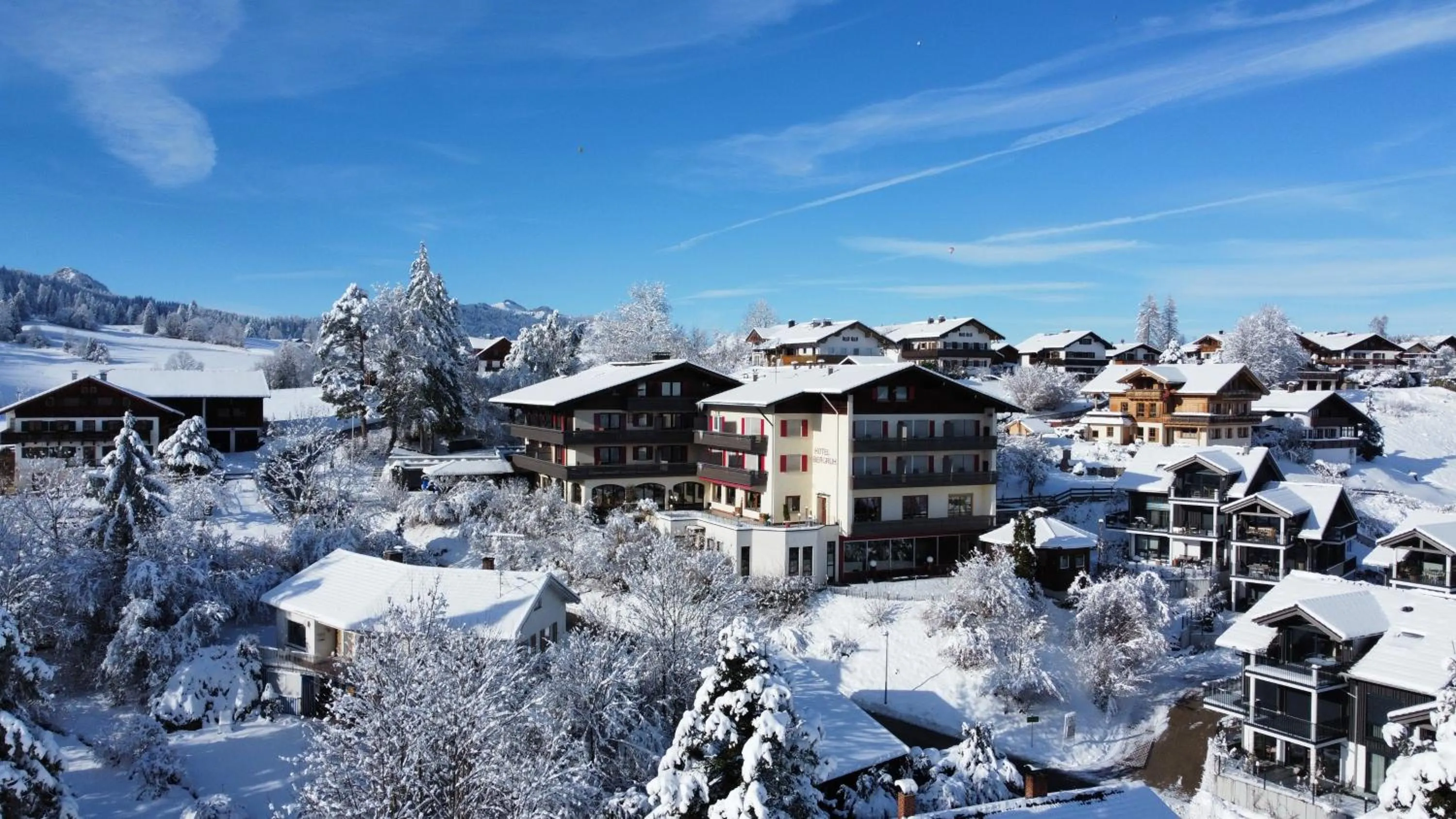 Property building in Hotel Bergruh