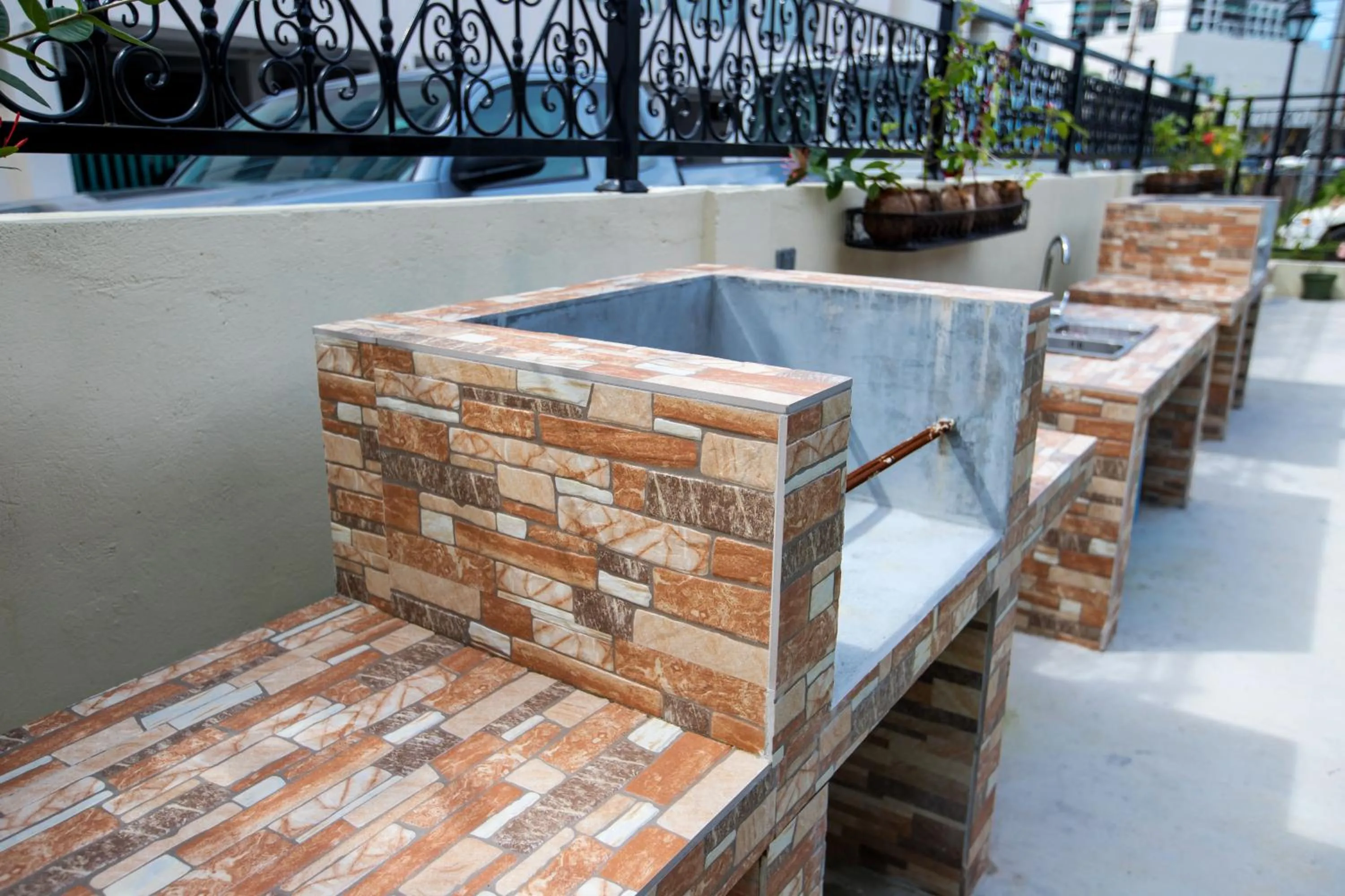 BBQ facilities in Residence Lodge