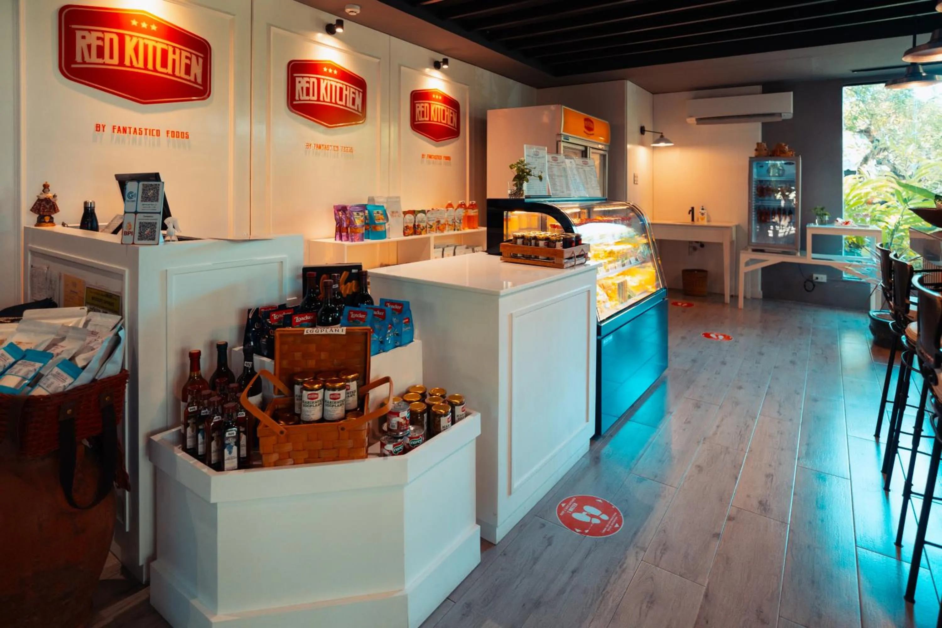 Restaurant/places to eat in The Henry Resort Dumaguete