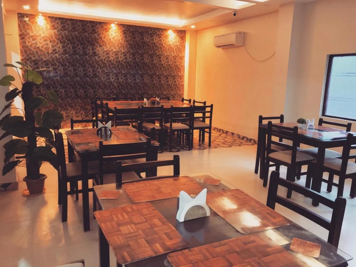 Restaurant/places to eat in SeaScape Port Blair