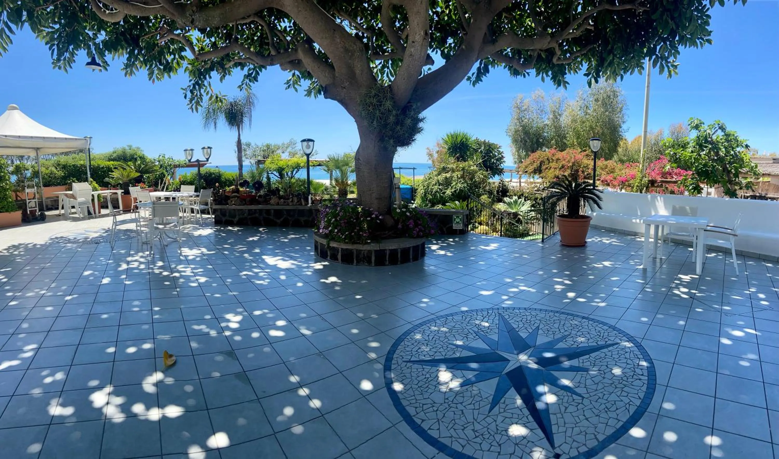 Day in Hotel Maronti