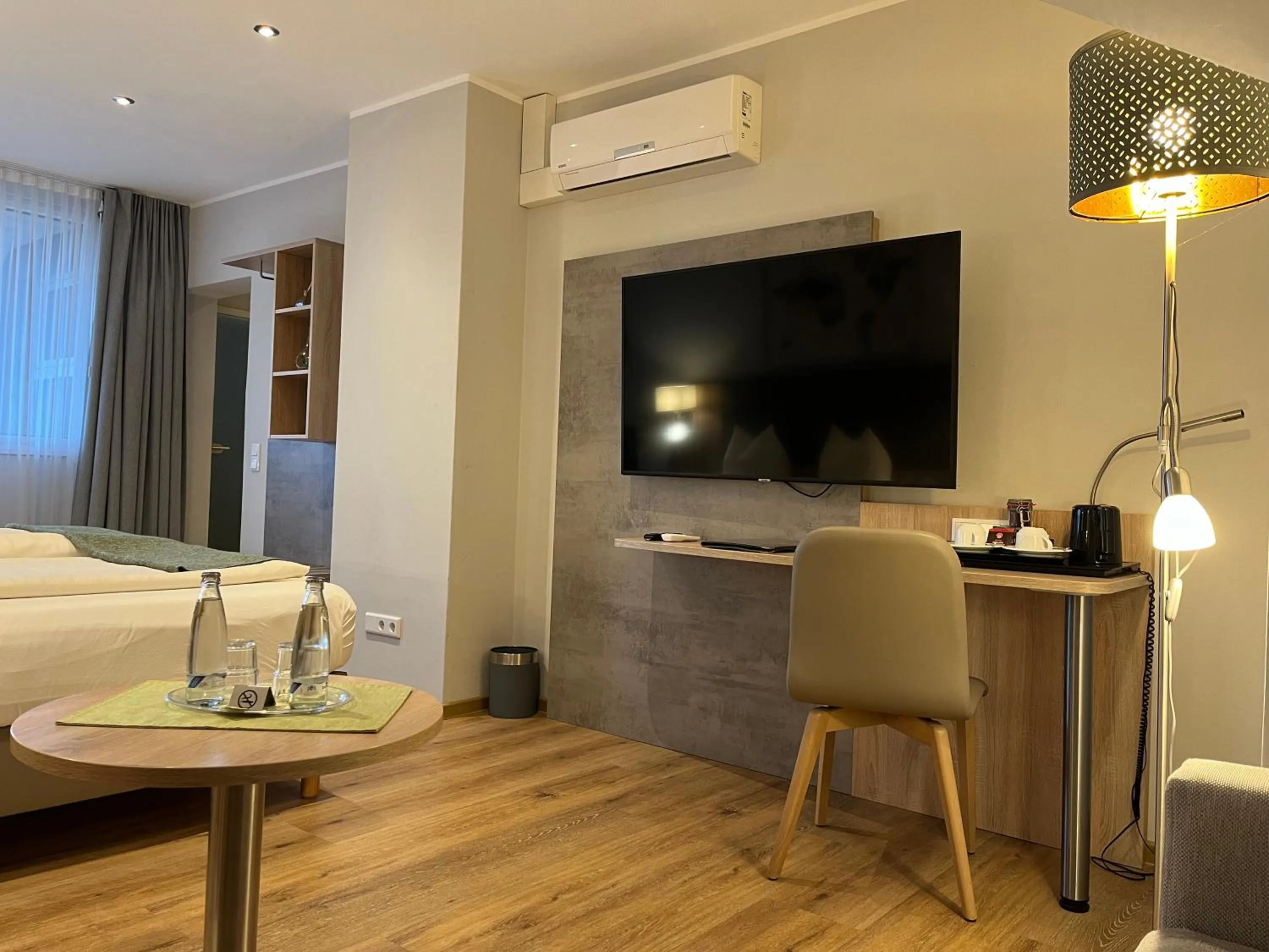 Bed in Hotel Senator