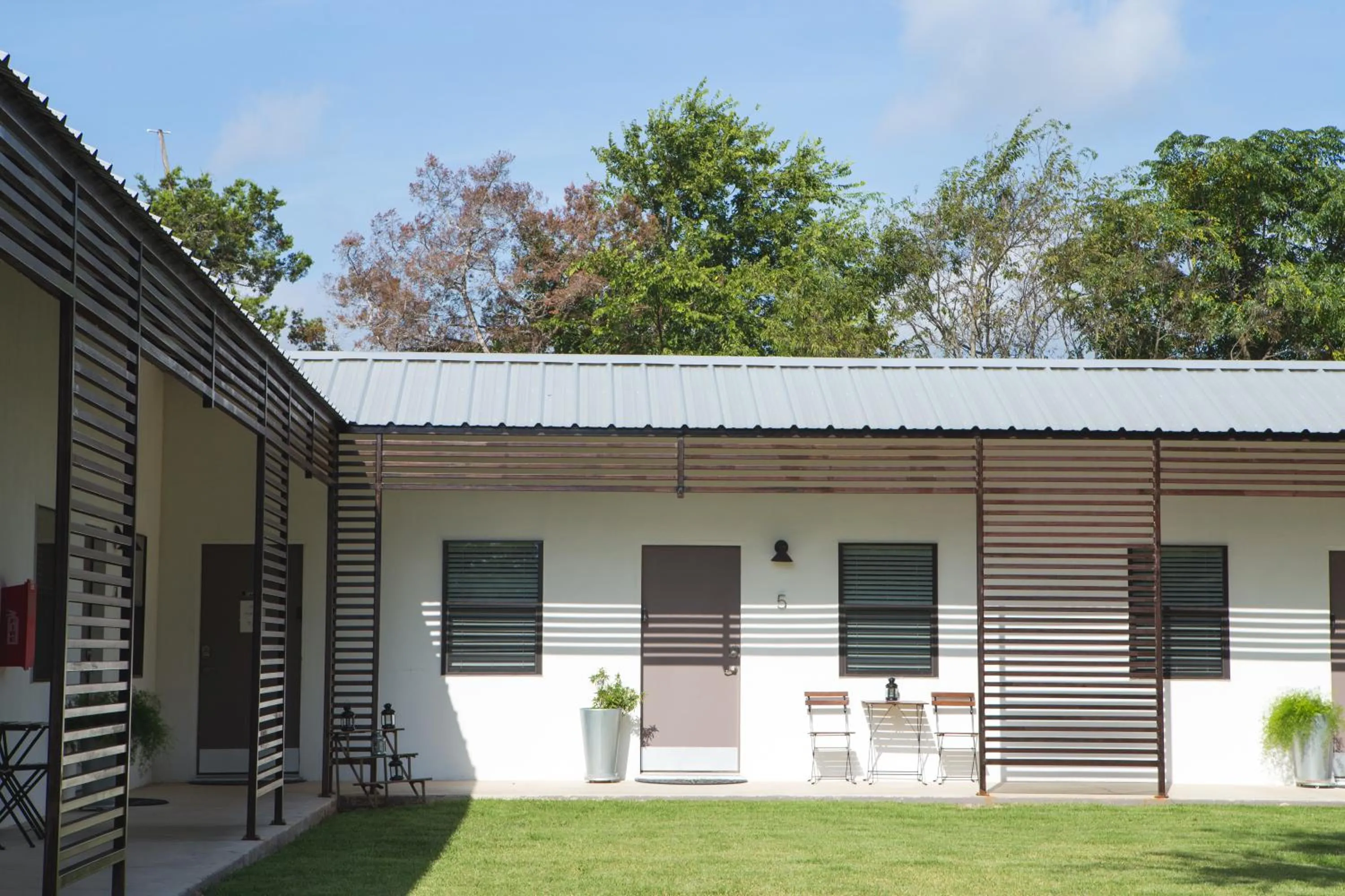 Property building in Hotel Flora and Fauna