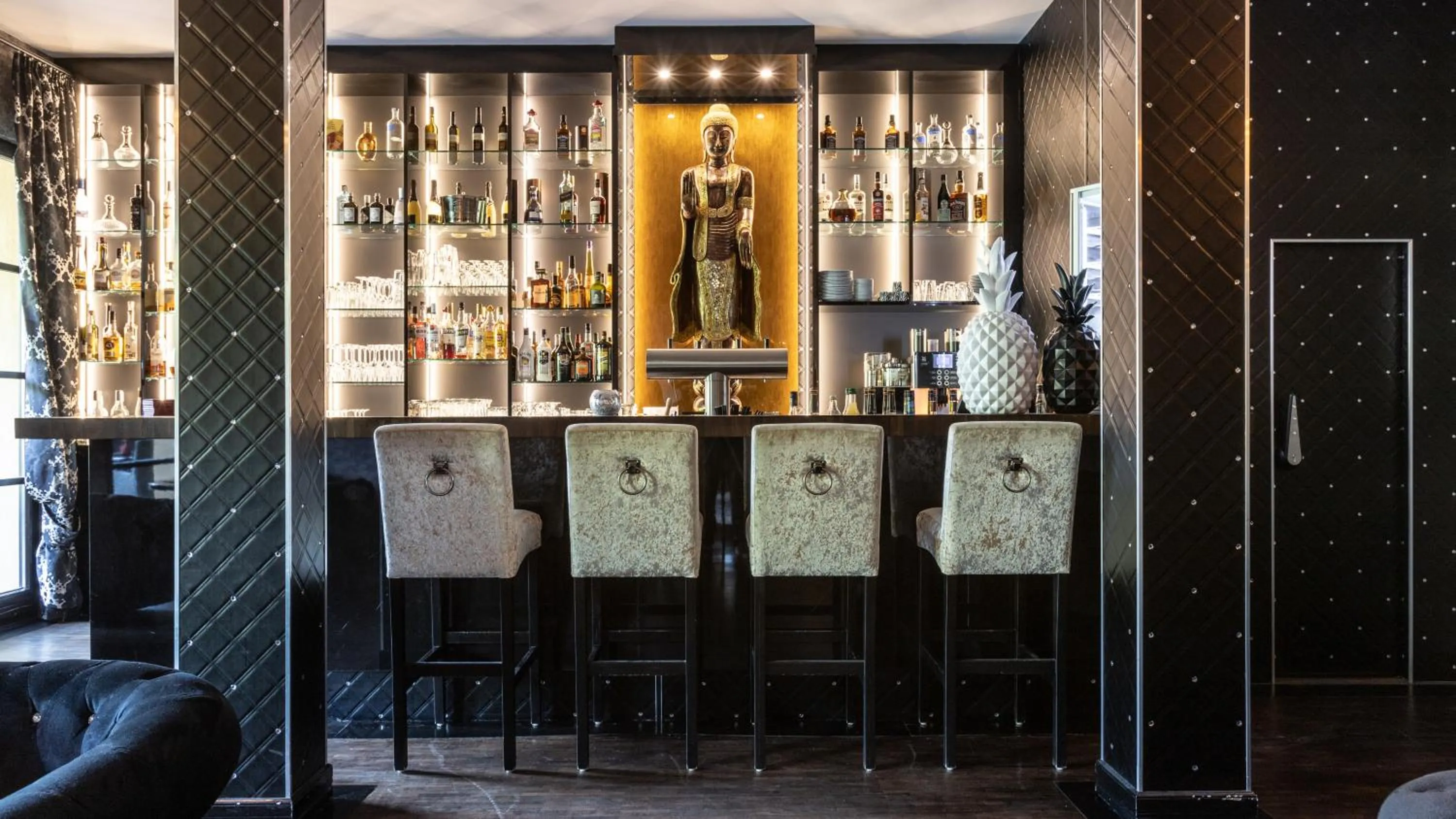 Lounge or bar in Parkhotel Luise Bad Herrenalb