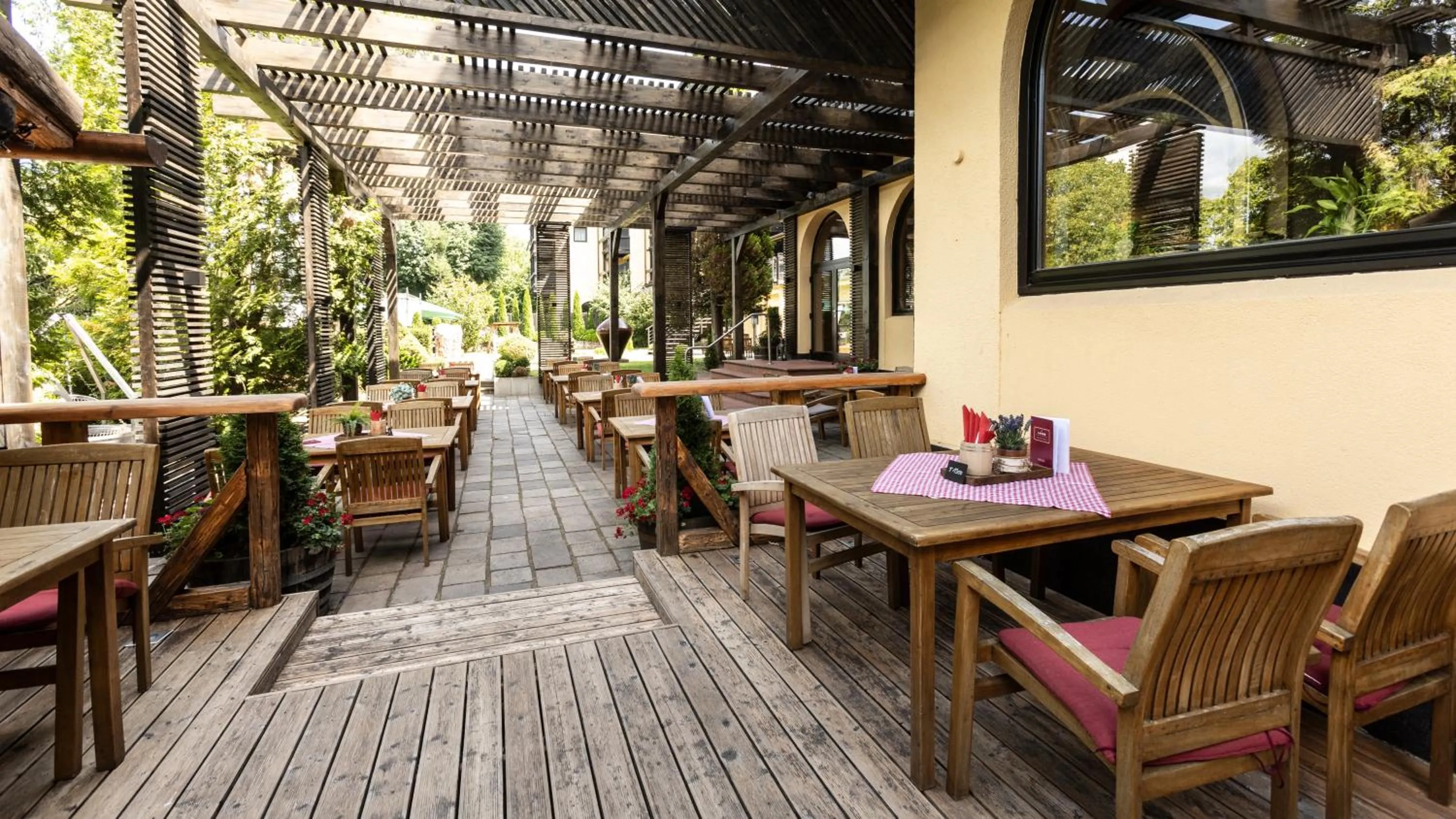 Restaurant/places to eat in Parkhotel Luise Bad Herrenalb