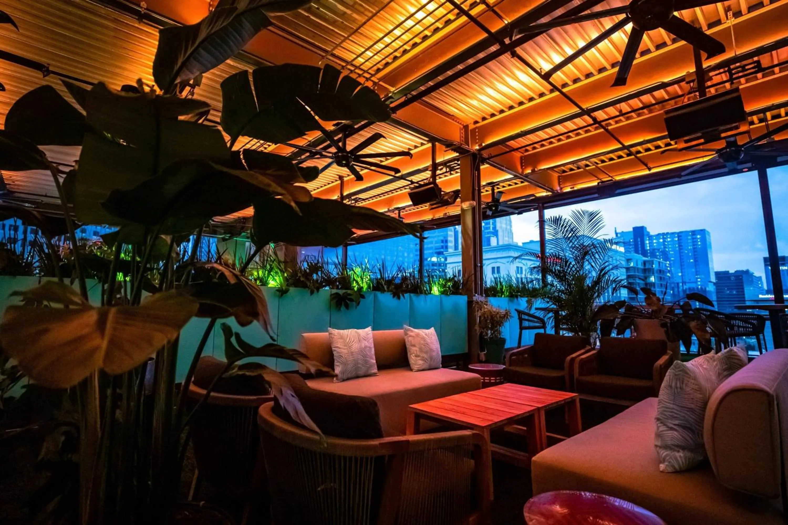 Lounge or bar in Austin Marriott Downtown