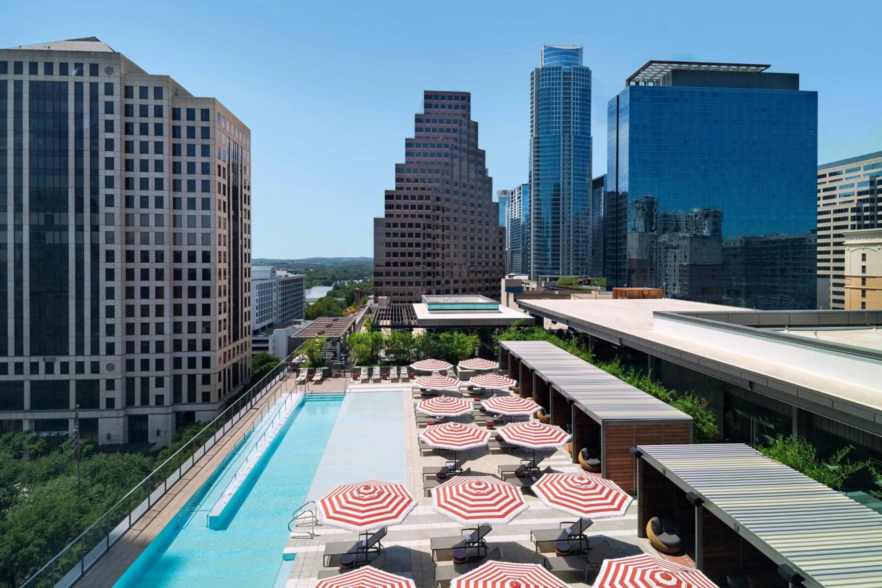 Swimming pool in Austin Marriott Downtown