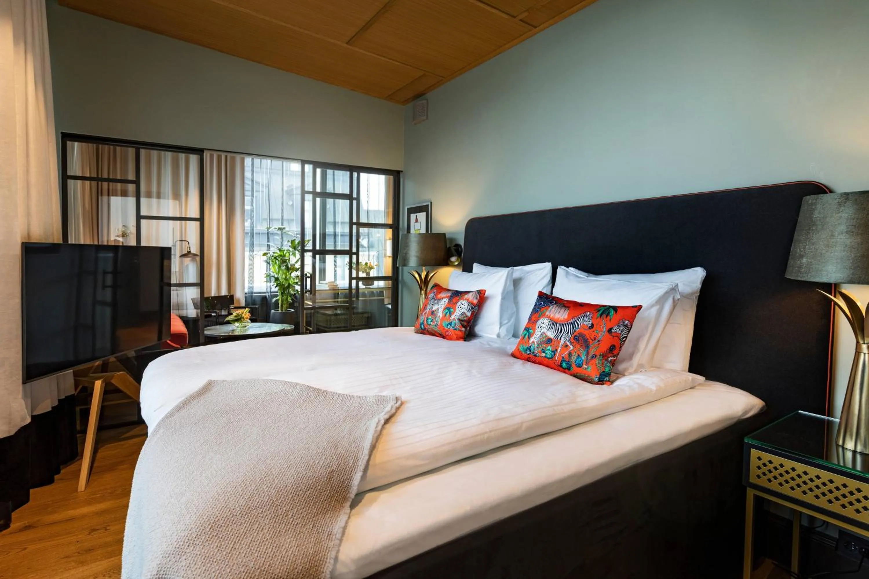 Photo of the whole room, Bed in Hotel U14, Autograph Collection