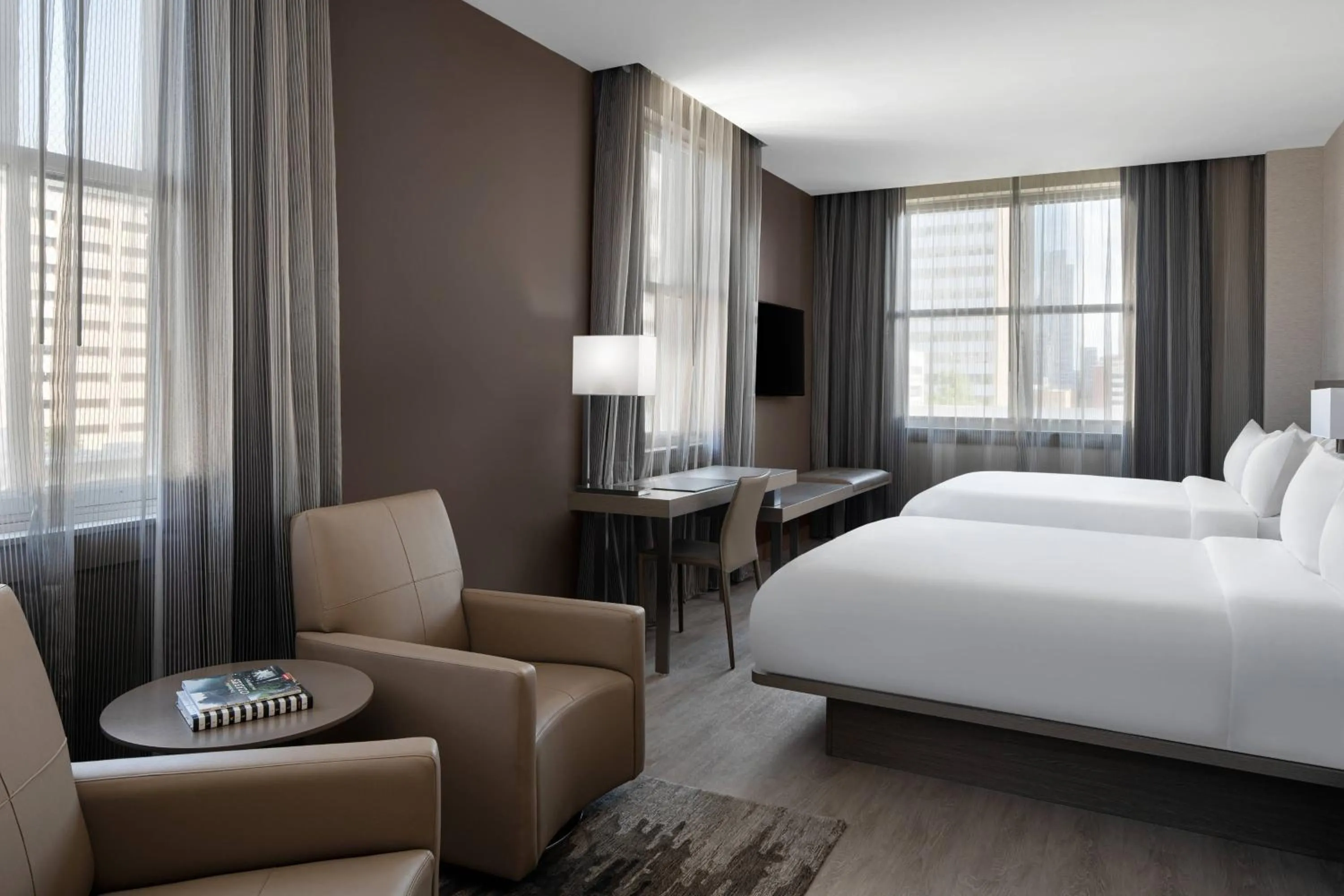 Photo of the whole room, Bed in AC Hotel by Marriott Little Rock Downtown