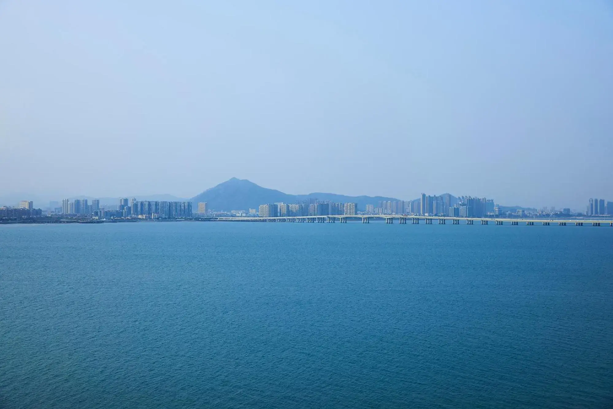 Executive King Bed Room with Sea Views in Courtyard by Marriott Xiamen Executive King Bed Room with Sea Views in Courtyard by Marriott Xiamen