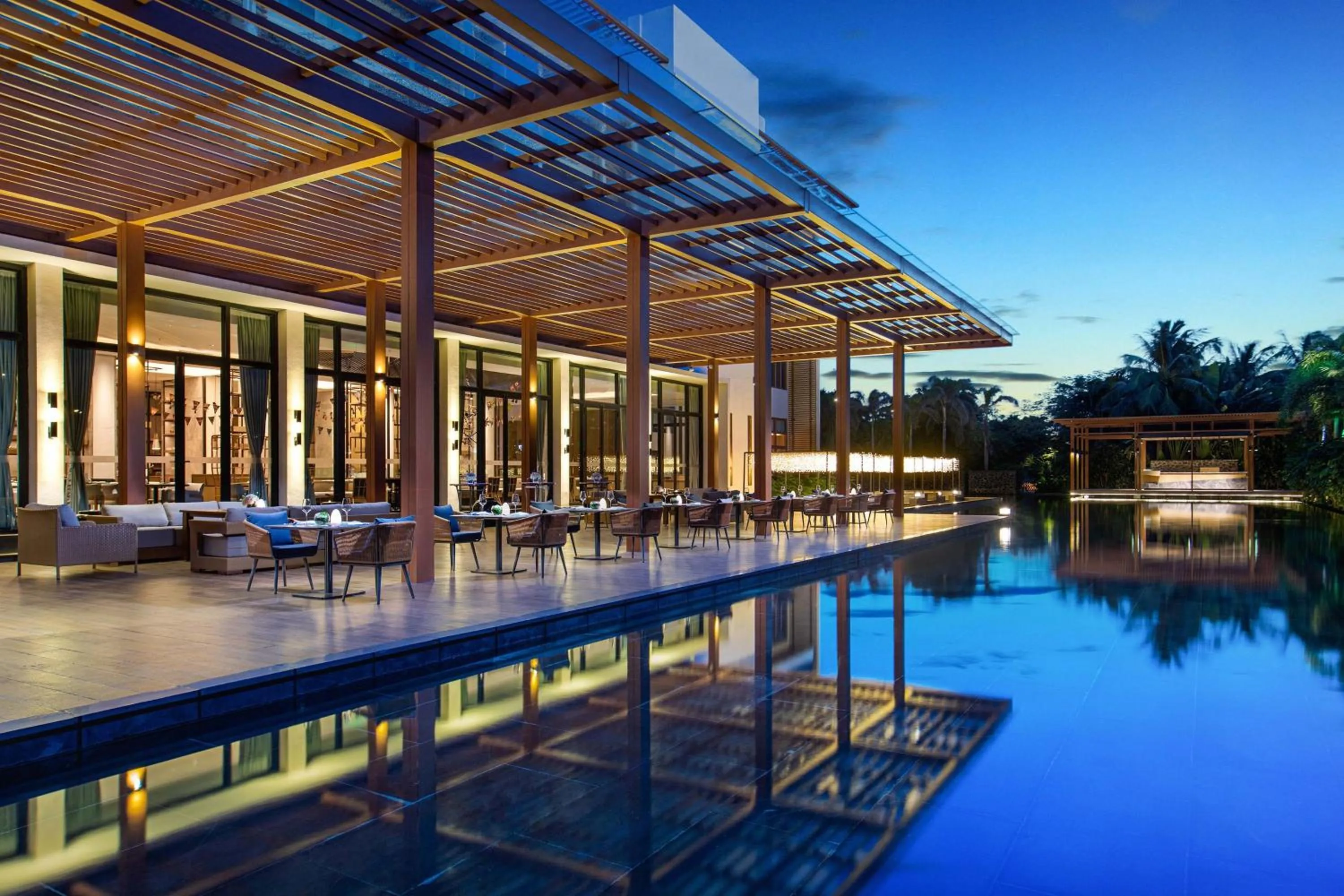 Restaurant/places to eat in Four Points by Sheraton Wuchuan, Loong Bay