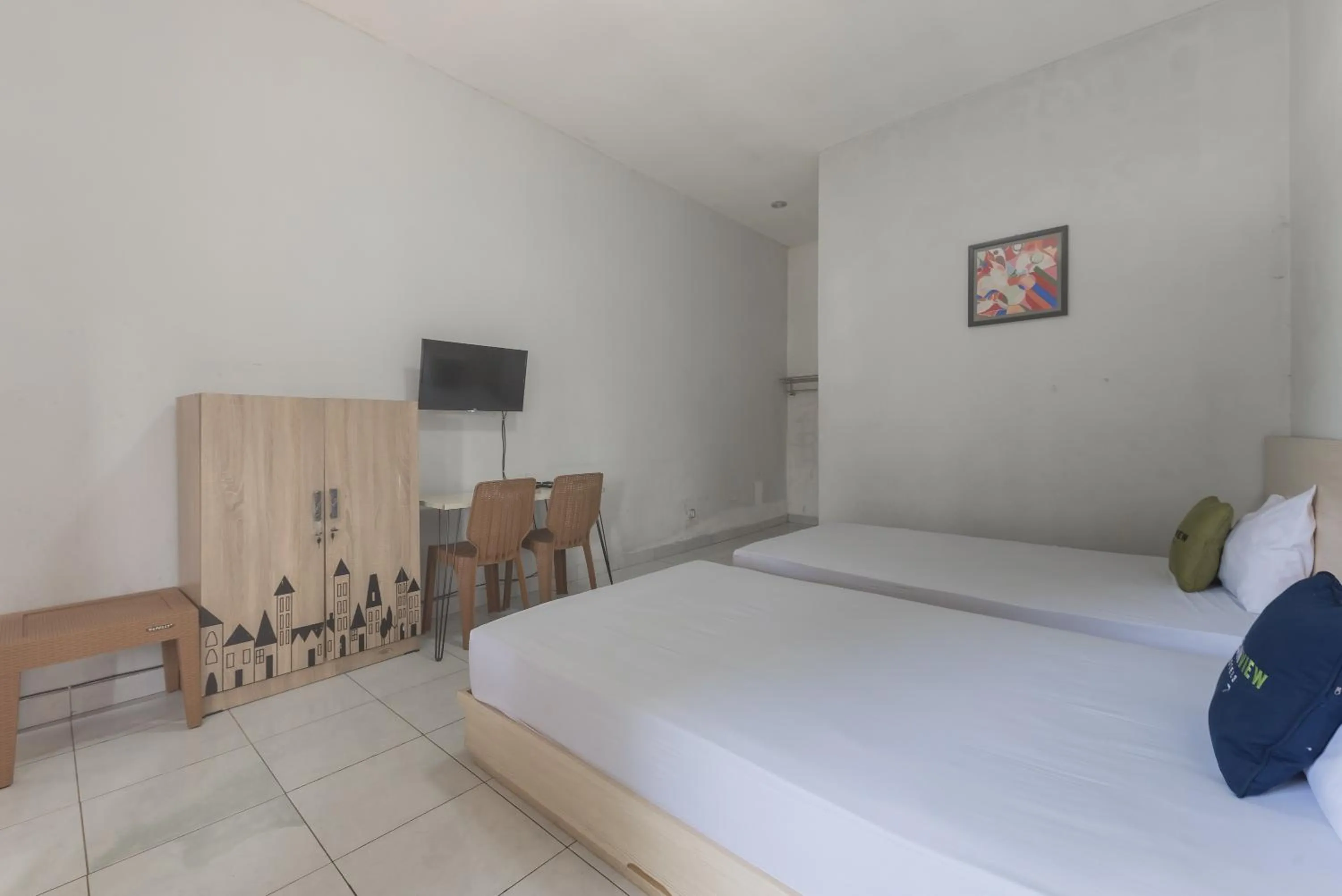 Bedroom, Bed in Urbanview Hotel D'Pineapple Villa Ciater by RedDoorz