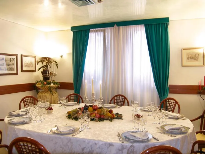 Restaurant/places to eat in Antica Postumia