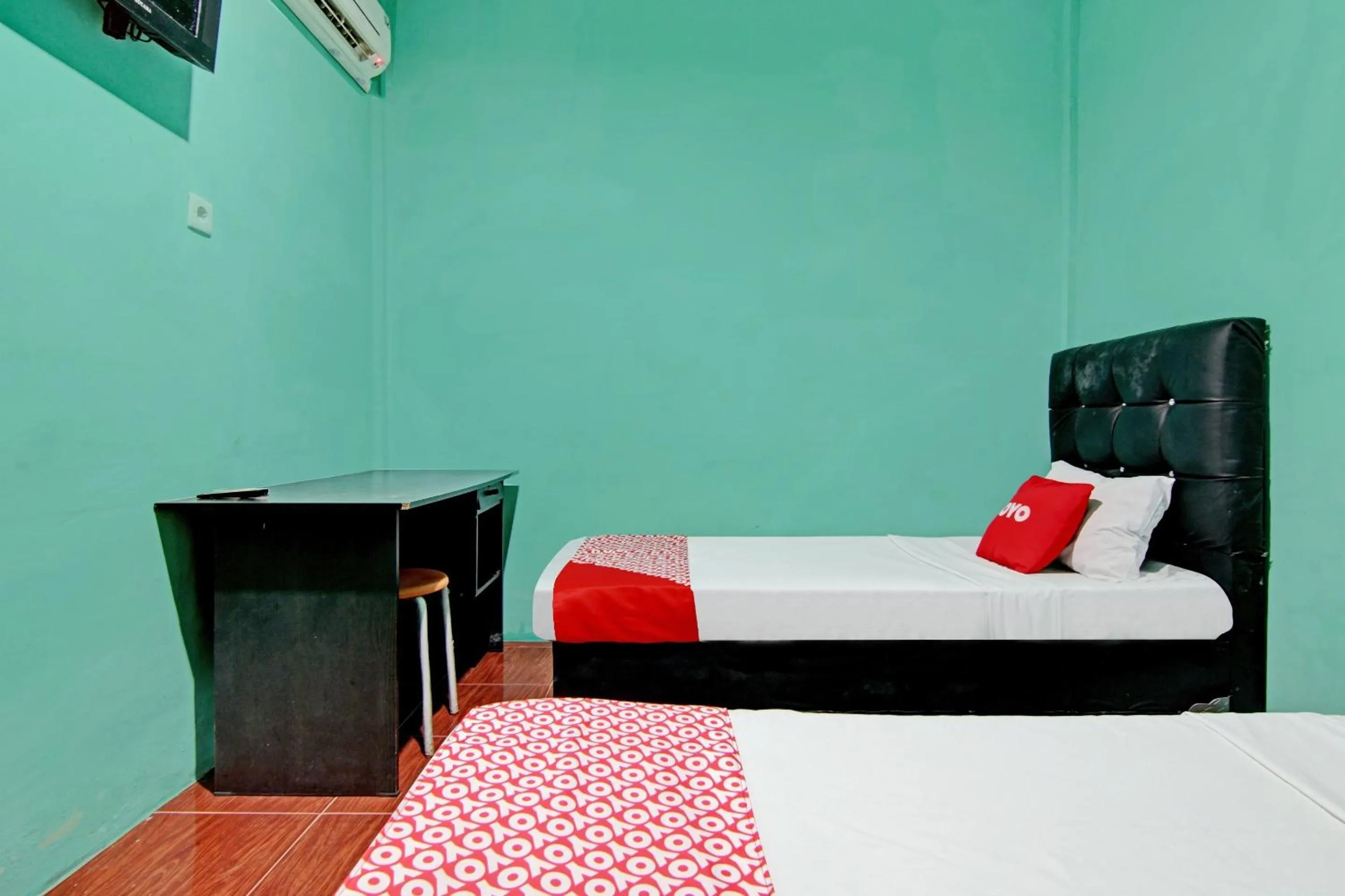 Bedroom, Bed in Hotel O Homestay 22 Syariah
