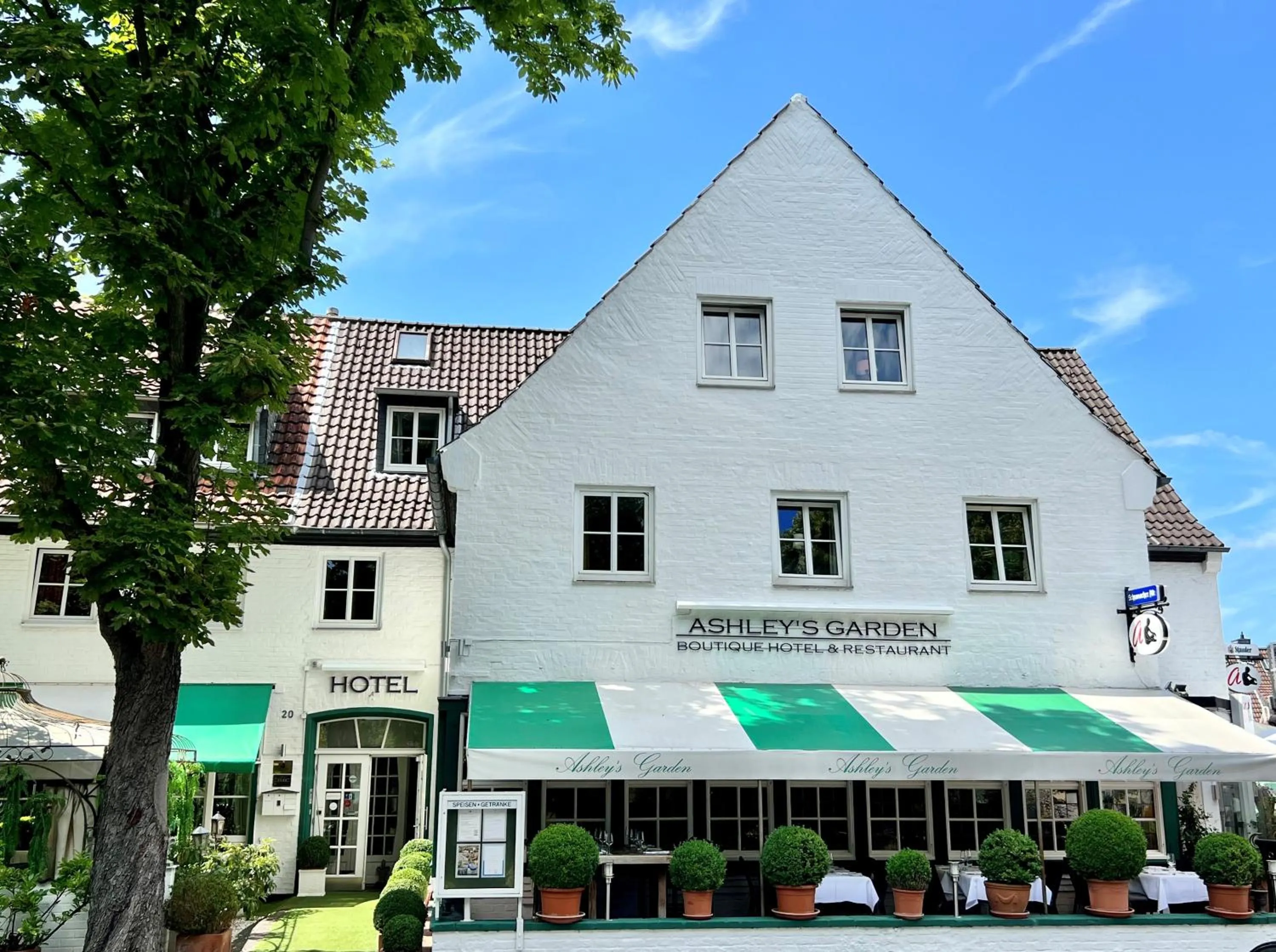 Property building in Hotel Ashley's Garden