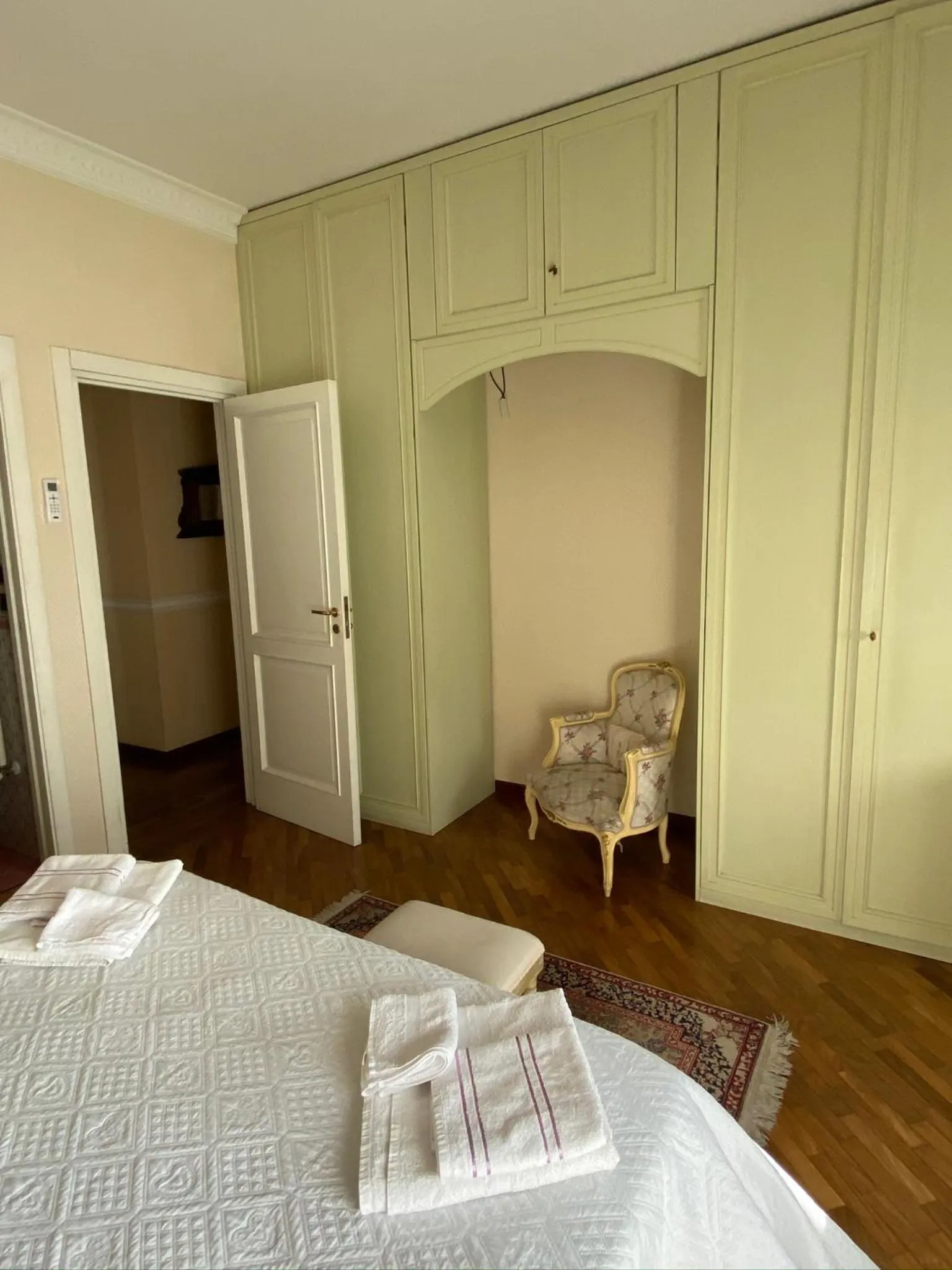 Bedroom, Bed in I Citri