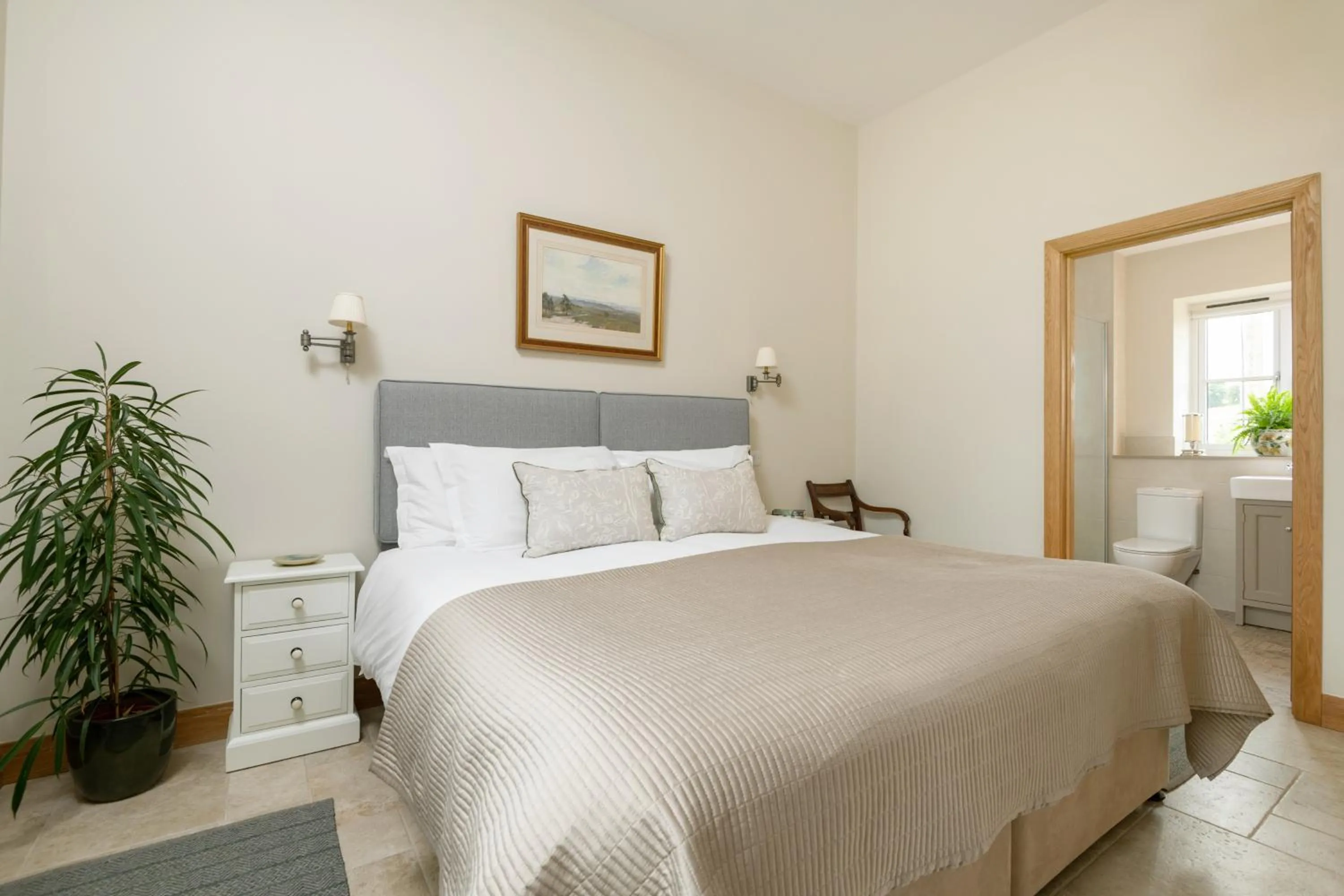 Bed in Barrow Hill Barns