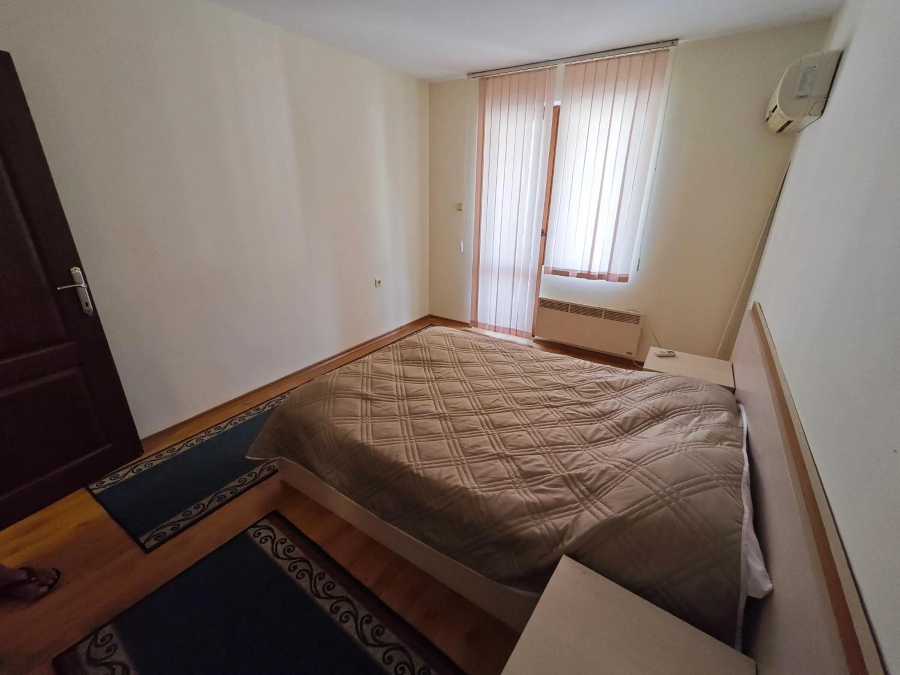 Bed in Samuil Apartments - Central Burgas