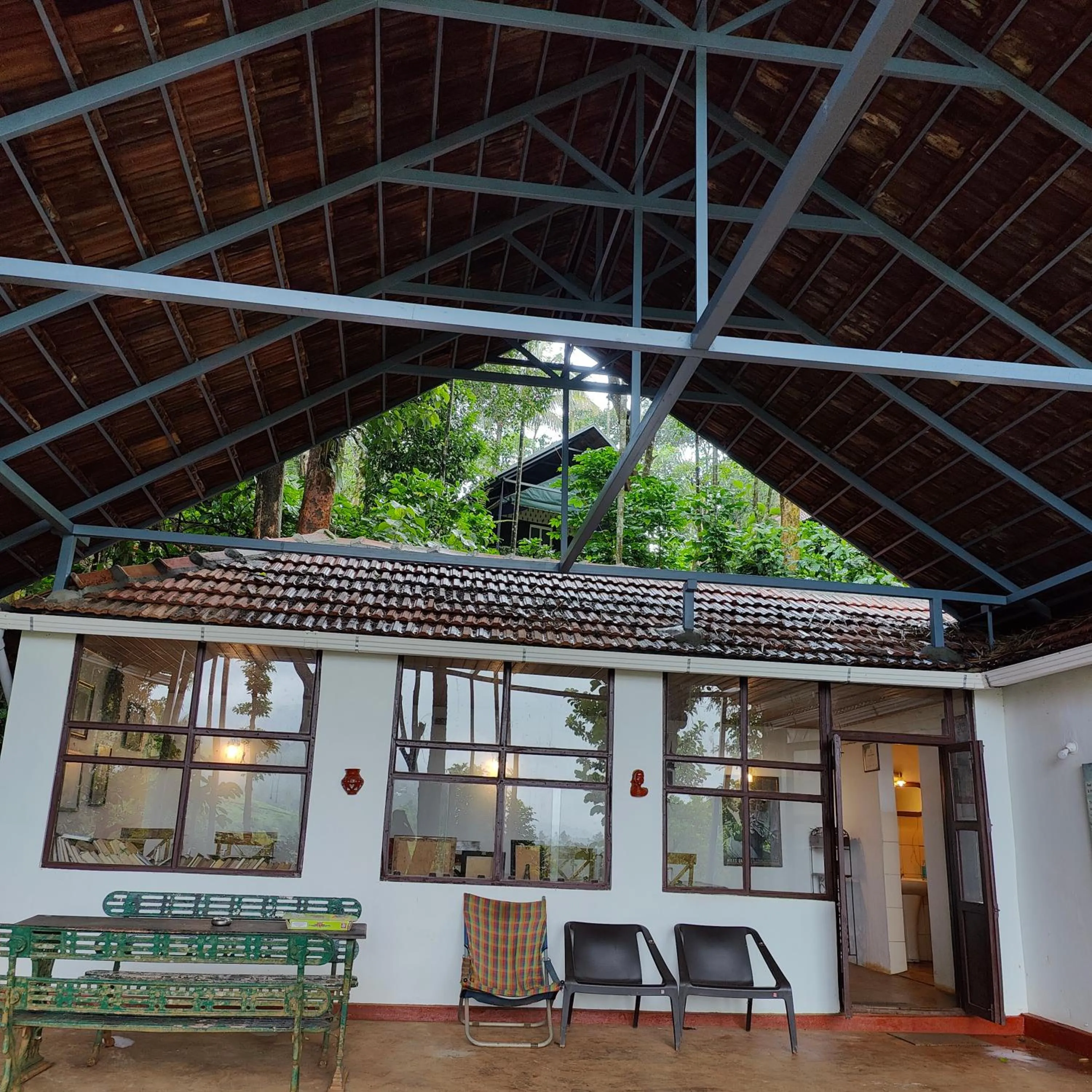 Restaurant/places to eat in Grassroots Wayanad, Valley-view Tents