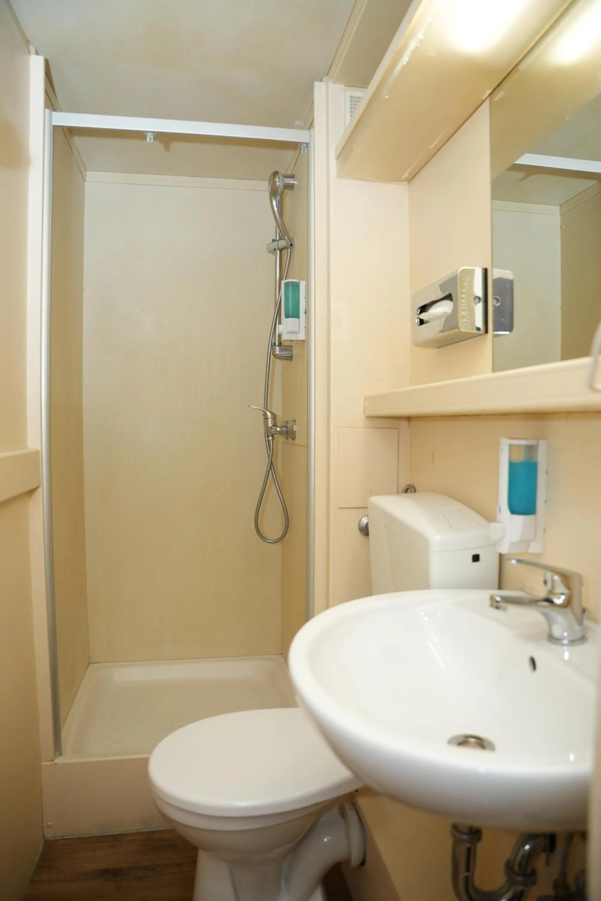 Triple Room in Hotel CityRing