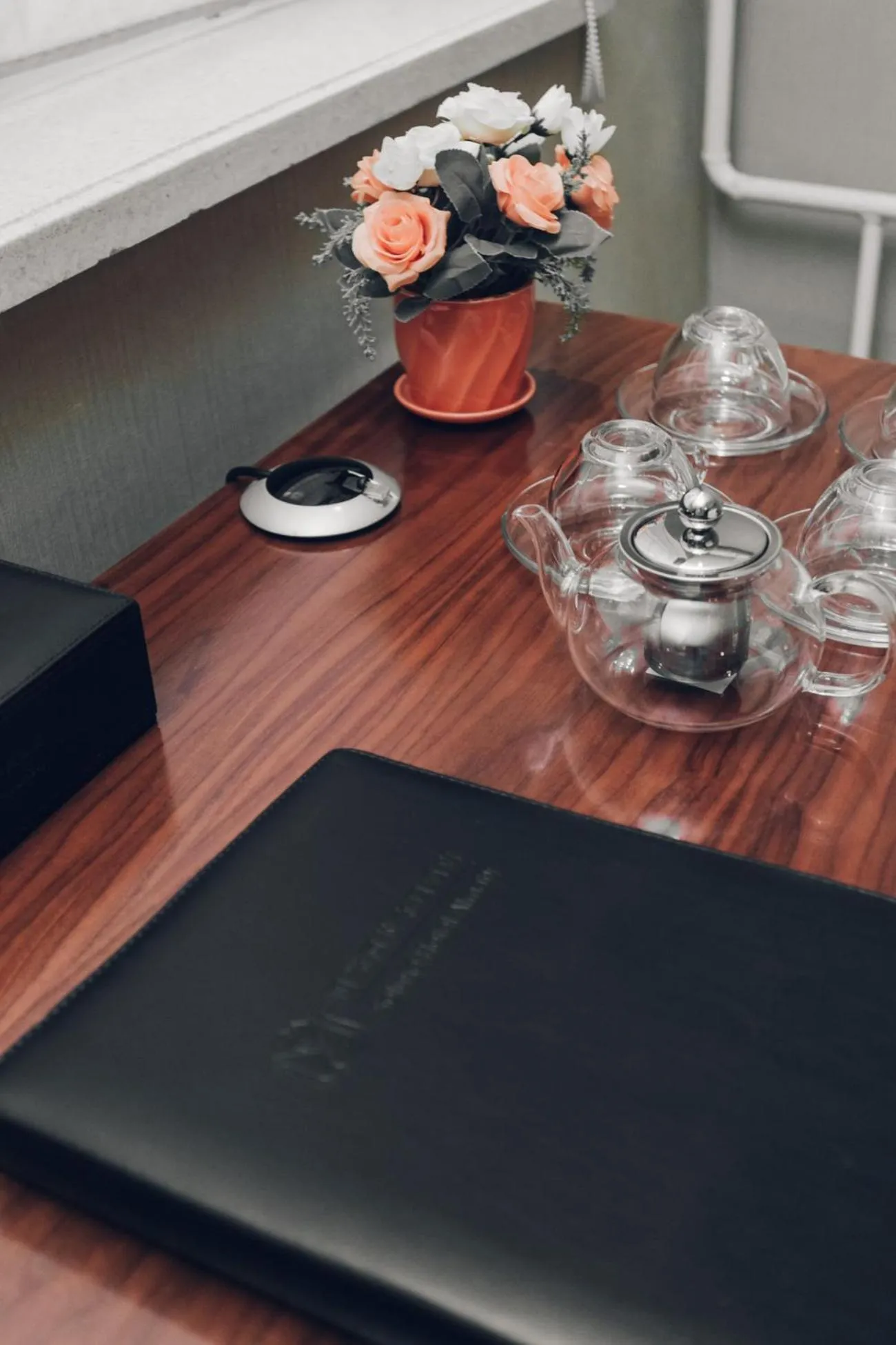 Coffee/tea facilities in Soluxe Hotel Almaty