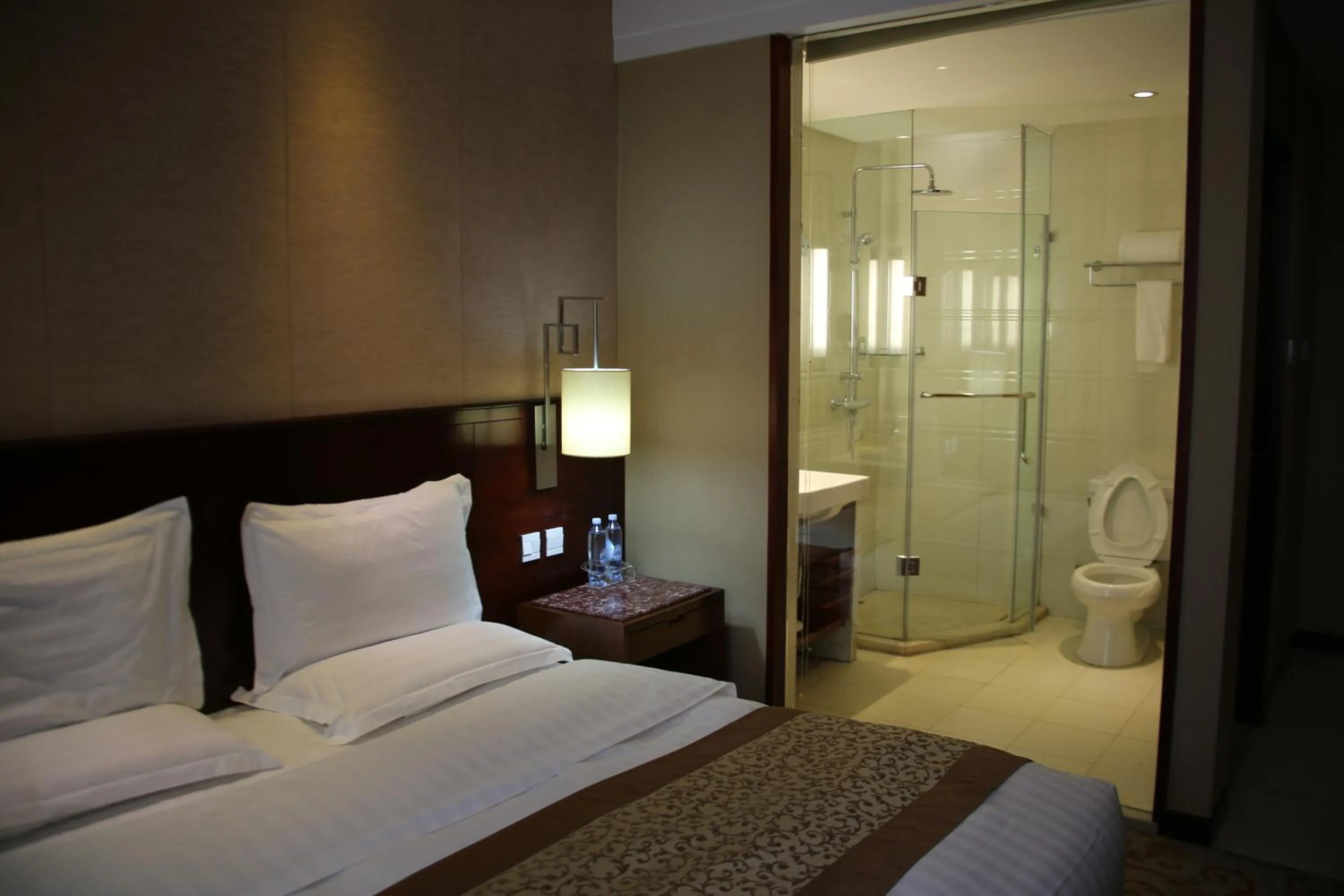 Bed in Soluxe Hotel Almaty