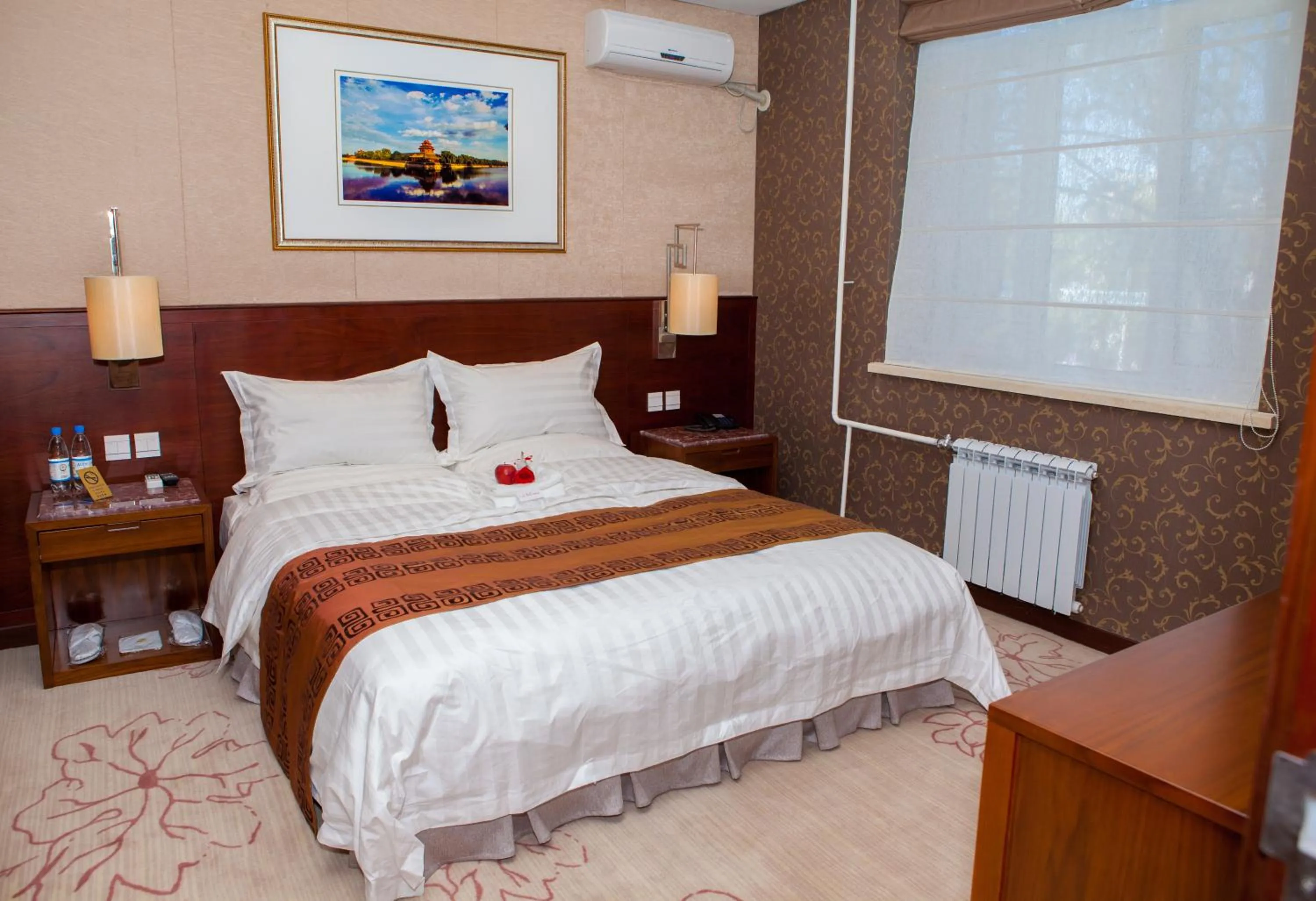 Bedroom, Bed in Soluxe Hotel Almaty