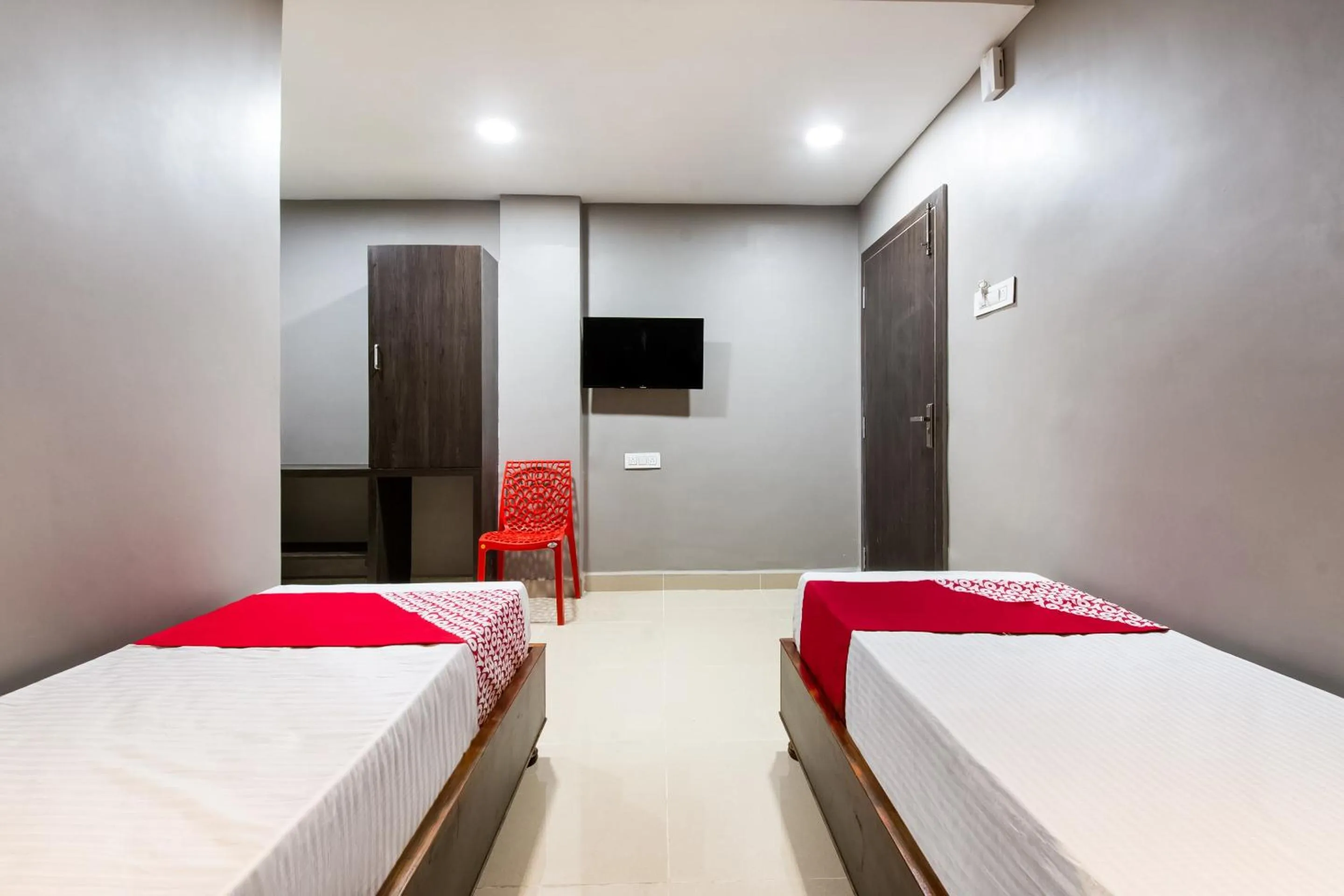 Bedroom, Bed in Super Hotel O CJ Inn