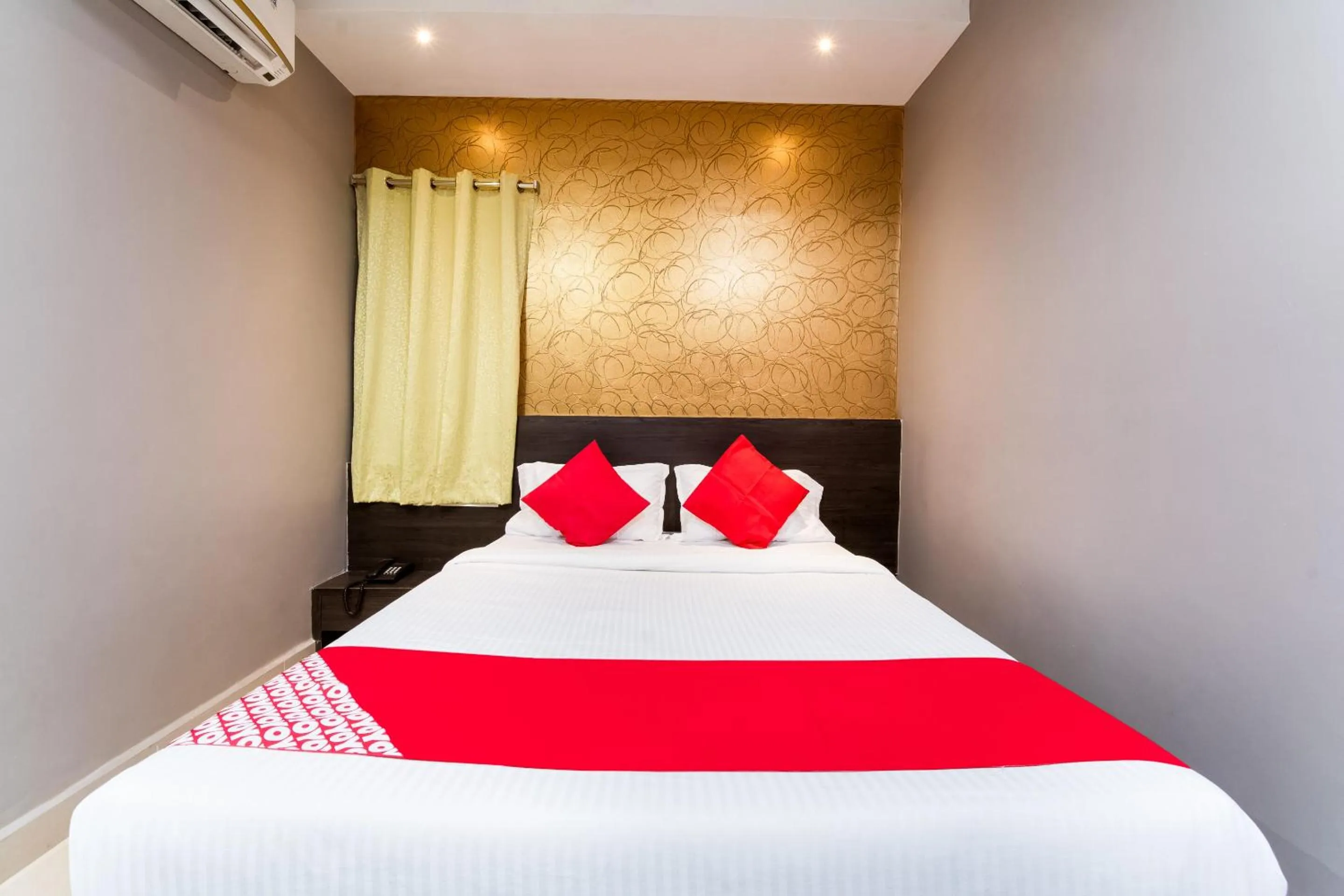 Bedroom, Bed in Super Hotel O CJ Inn