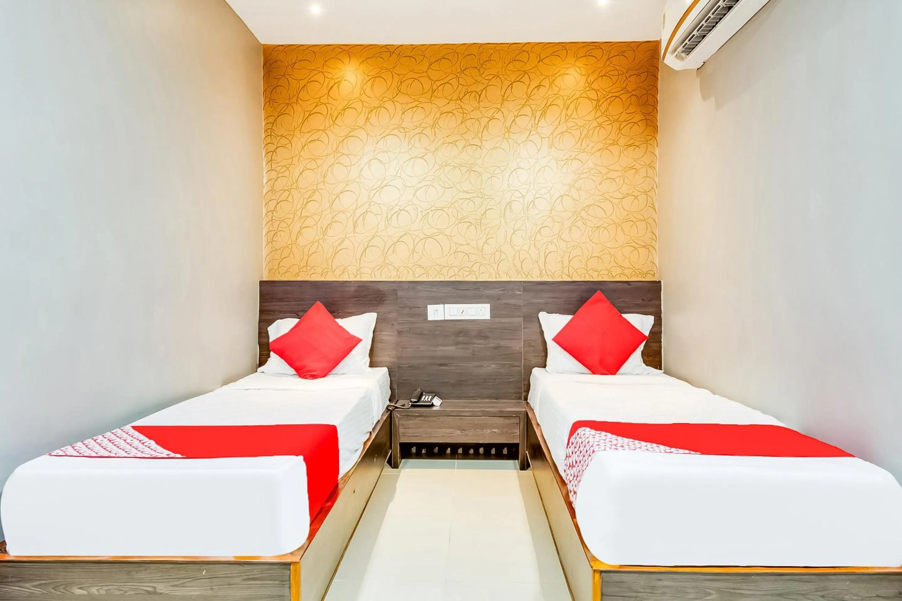 Bedroom, Bed in Super Hotel O CJ Inn