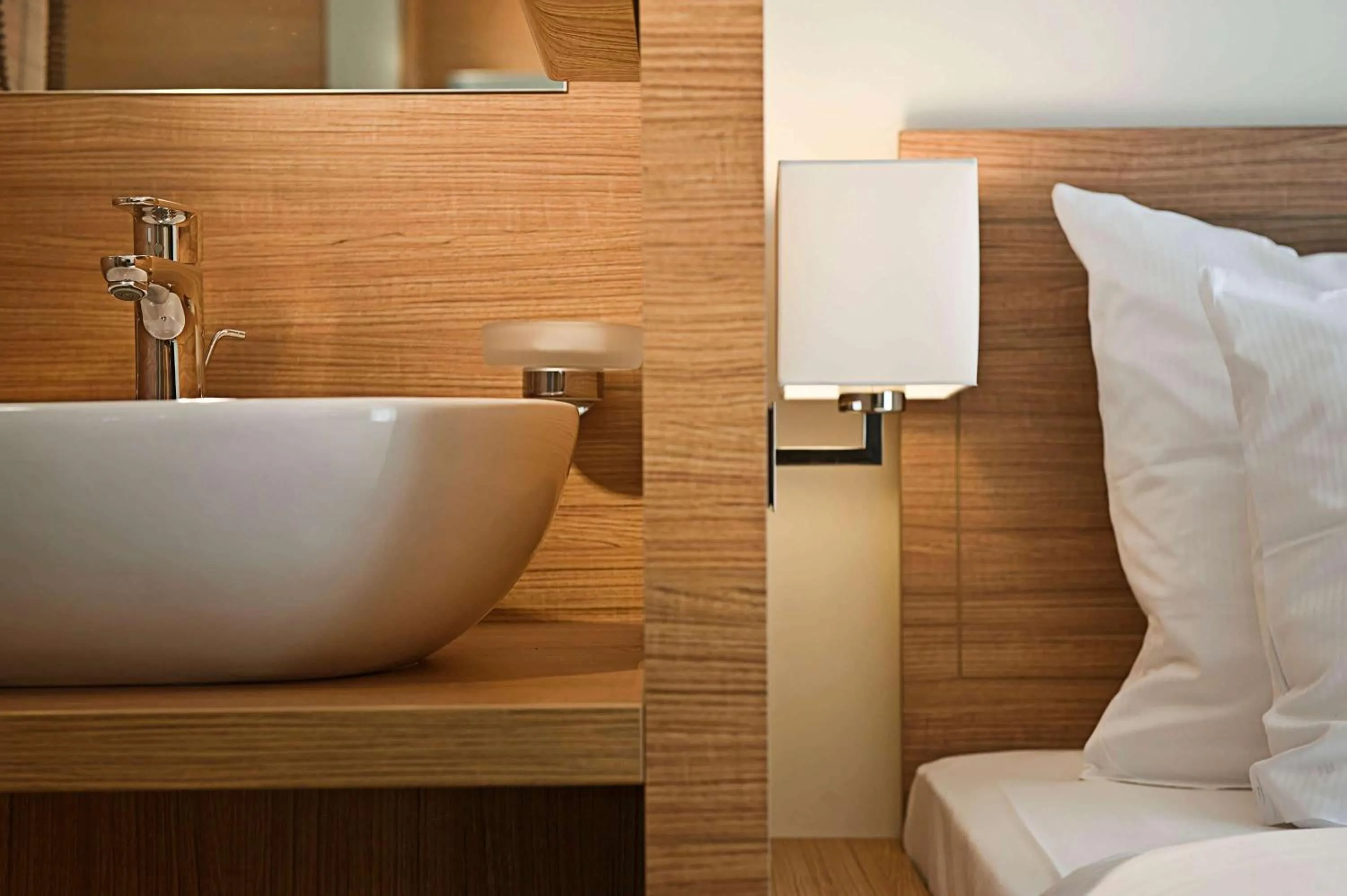 Photo of the whole room in Wyndham Köln