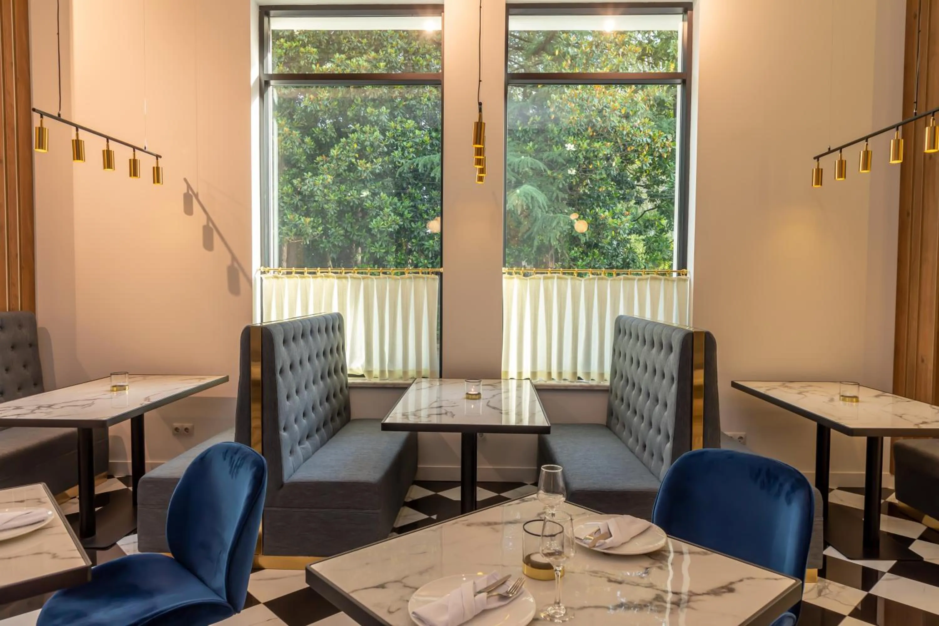 Restaurant/places to eat in Newport Hotel Kutaisi