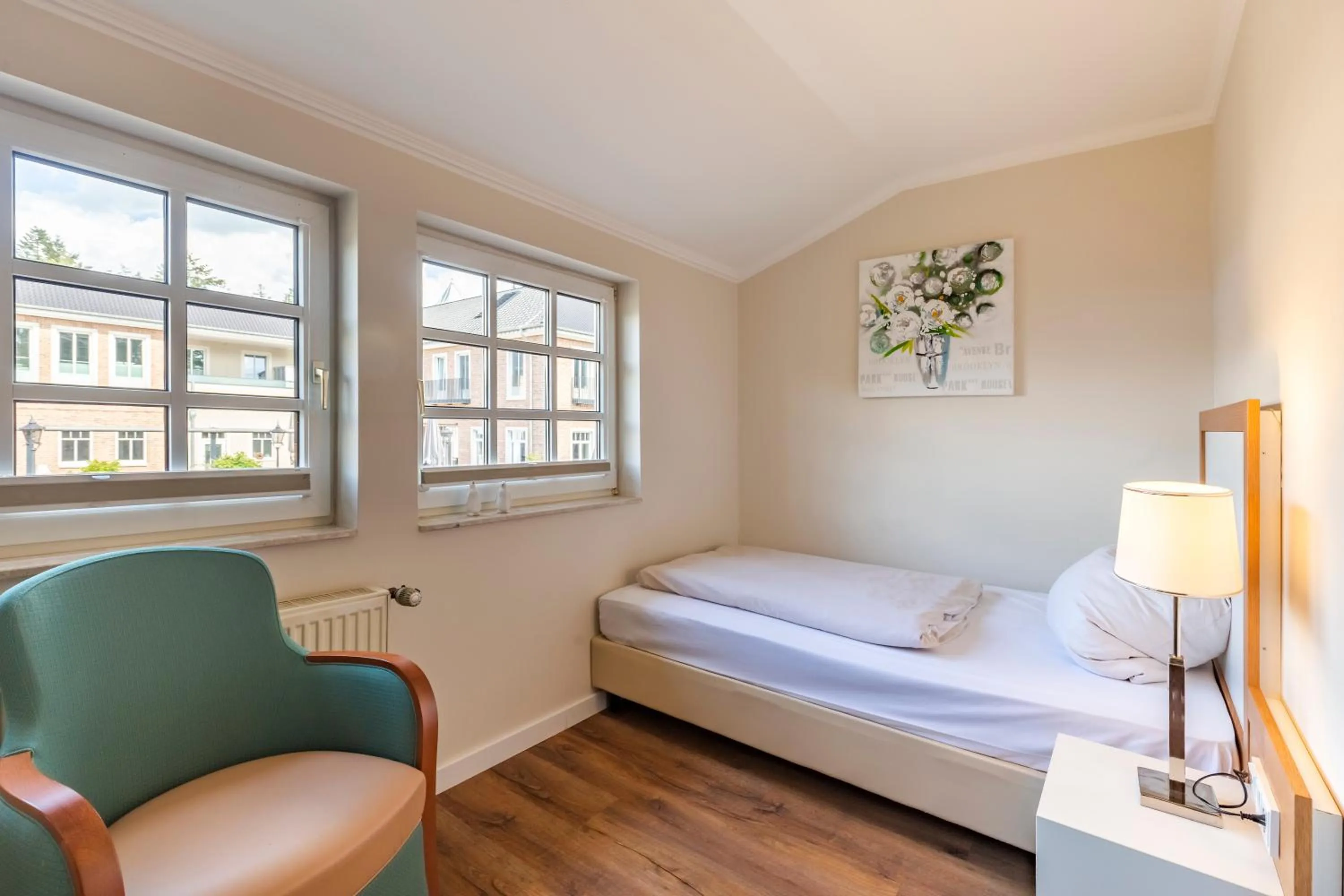 Photo of the whole room in Gut Altona