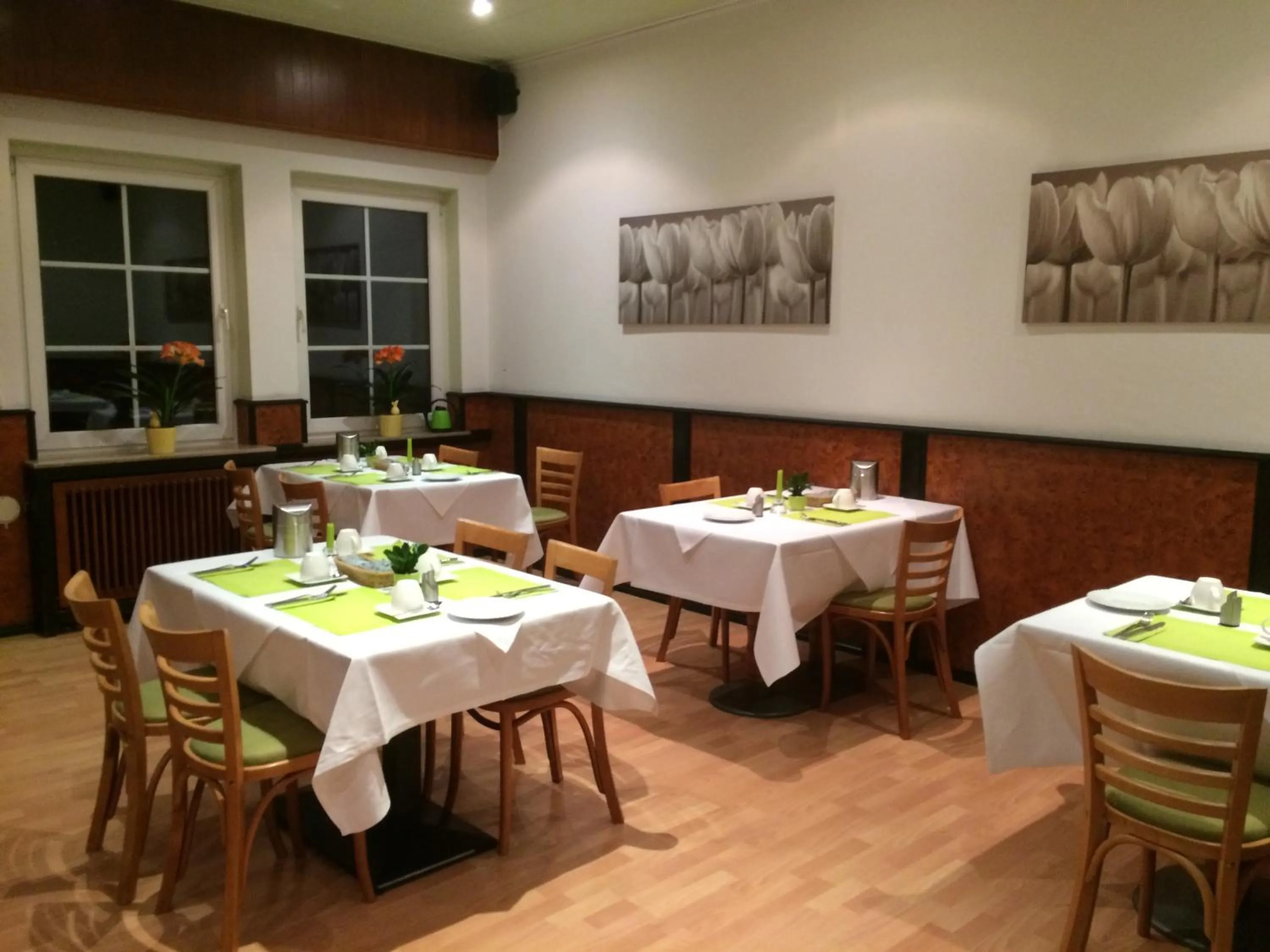 Buffet breakfast in Central Hotel