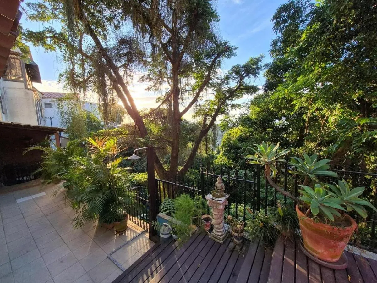 Santa Teresa Junto à Natureza