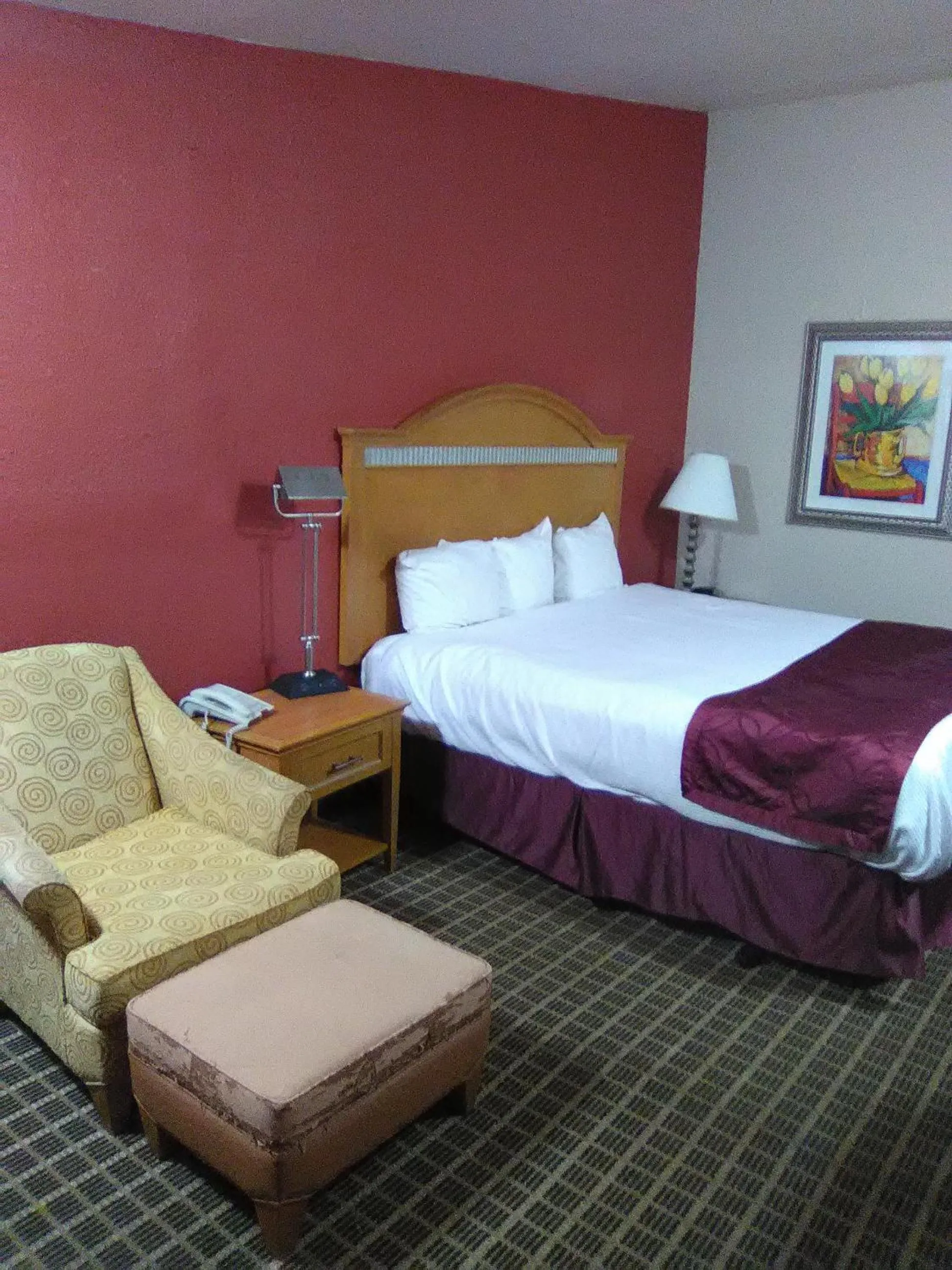 Bedroom, Bed in Nation's Inn Kinston