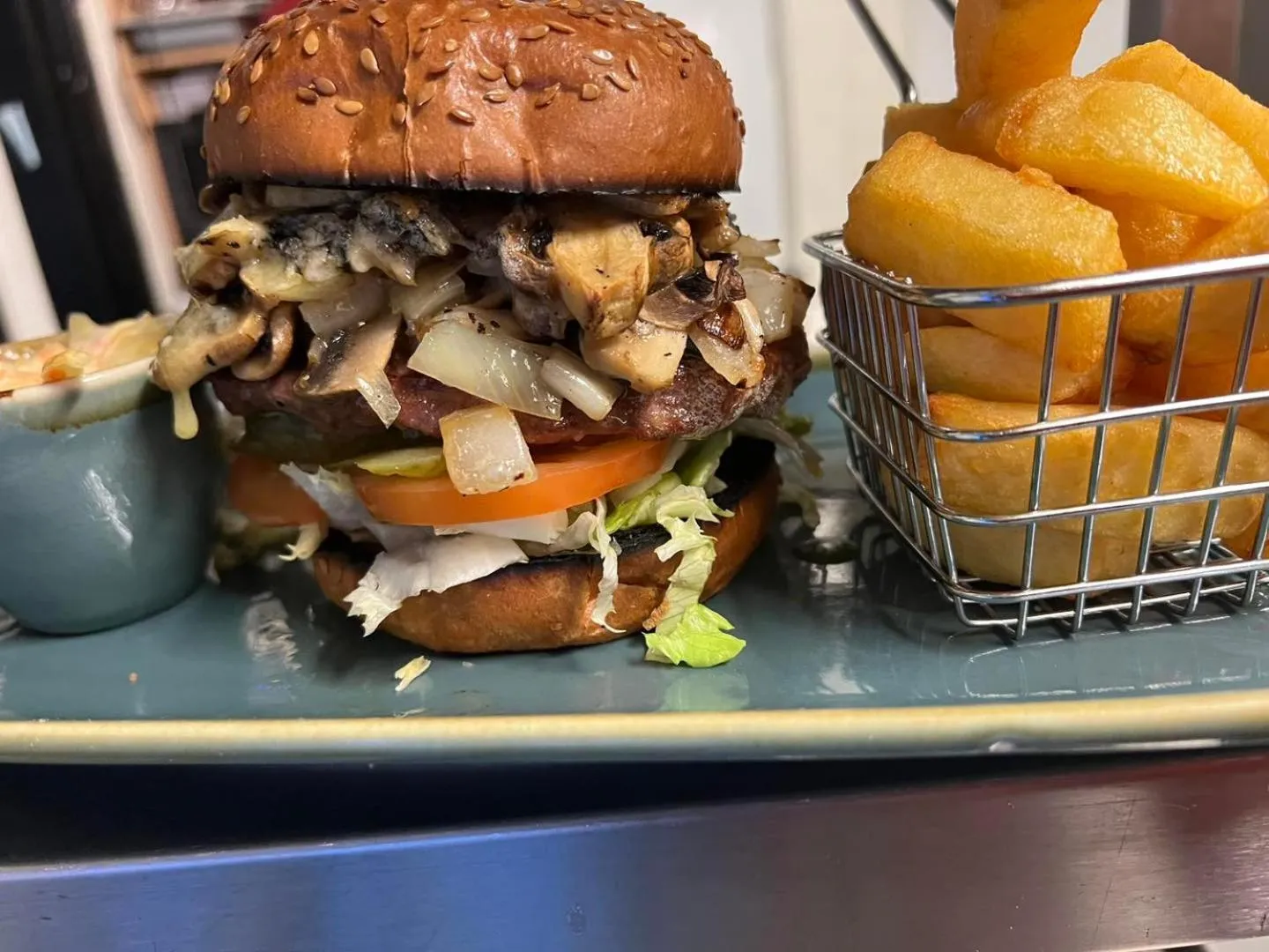 Food and drinks in The Black Swan Hotel