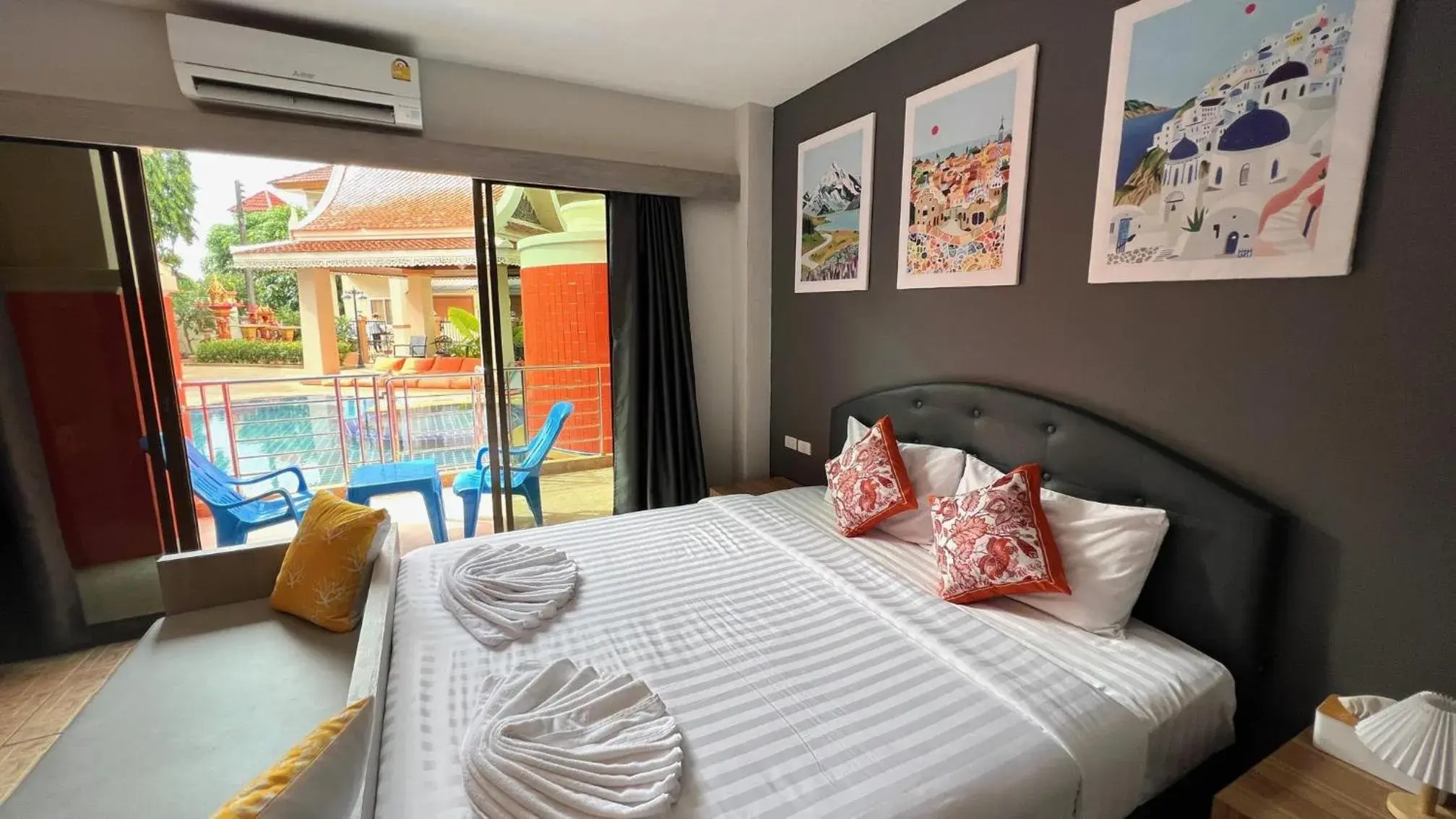 Double Room with Pool Access in My Friend's House Karon Double Room with Pool Access in My Friend's House Karon