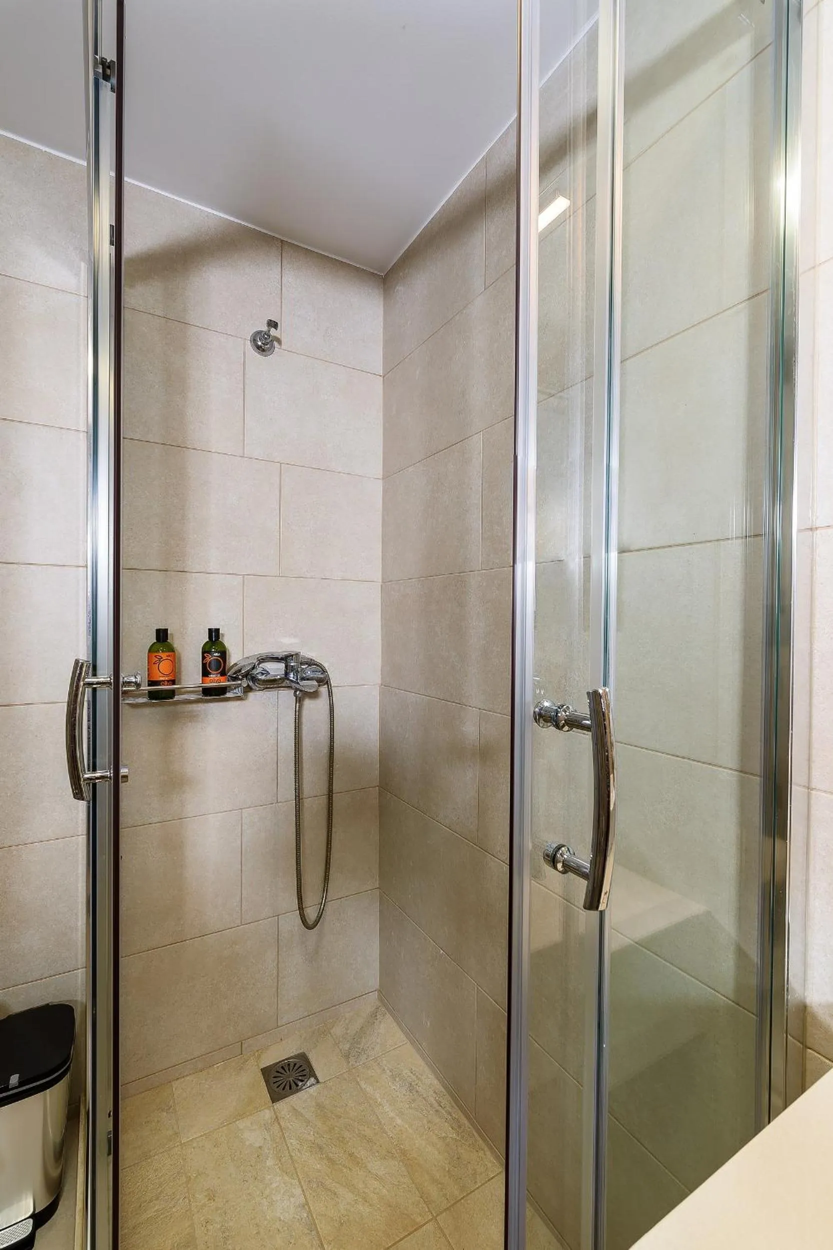 Shower in Sunset Elafonisi Apartments