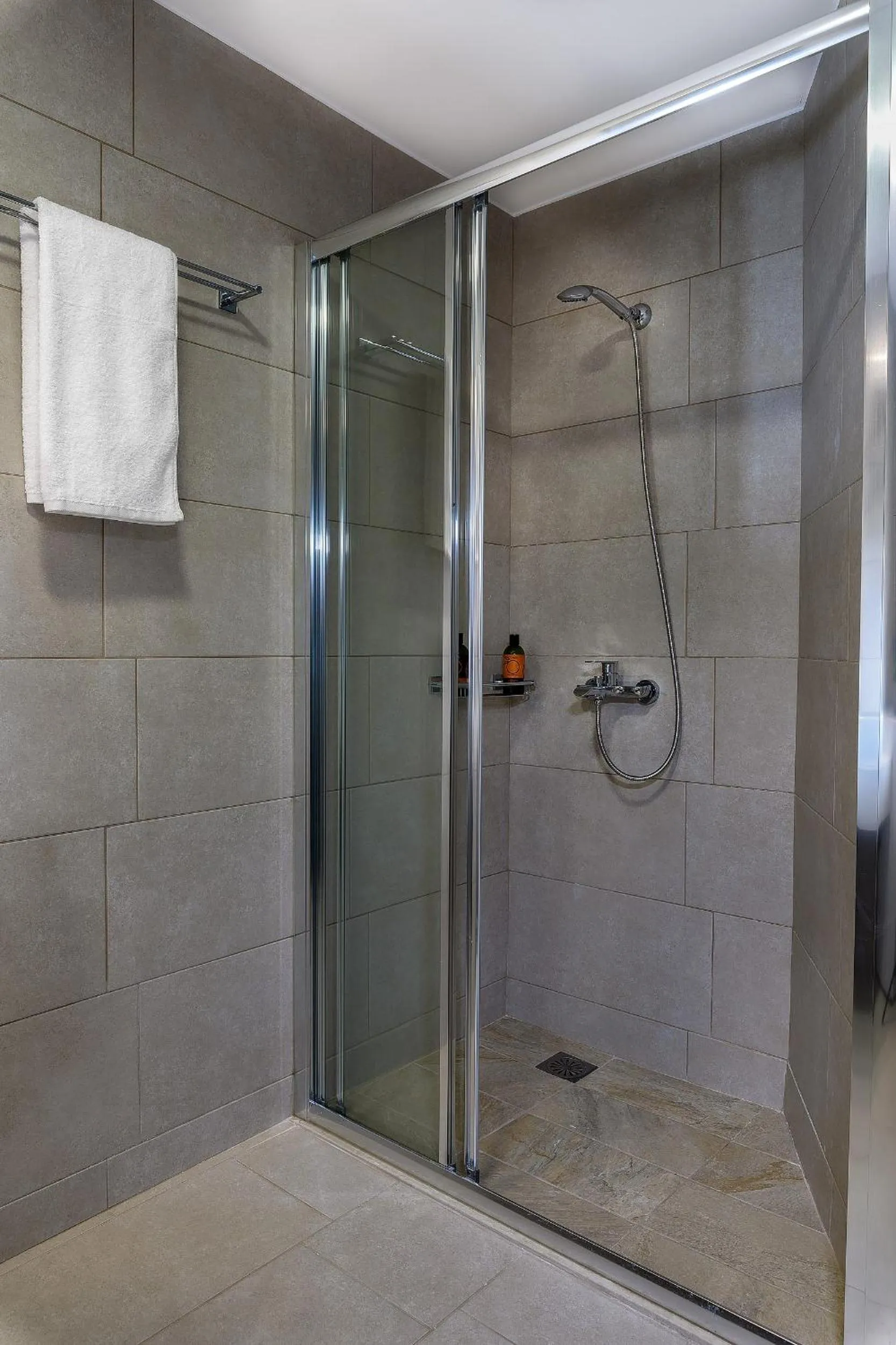 Shower in Sunset Elafonisi Apartments